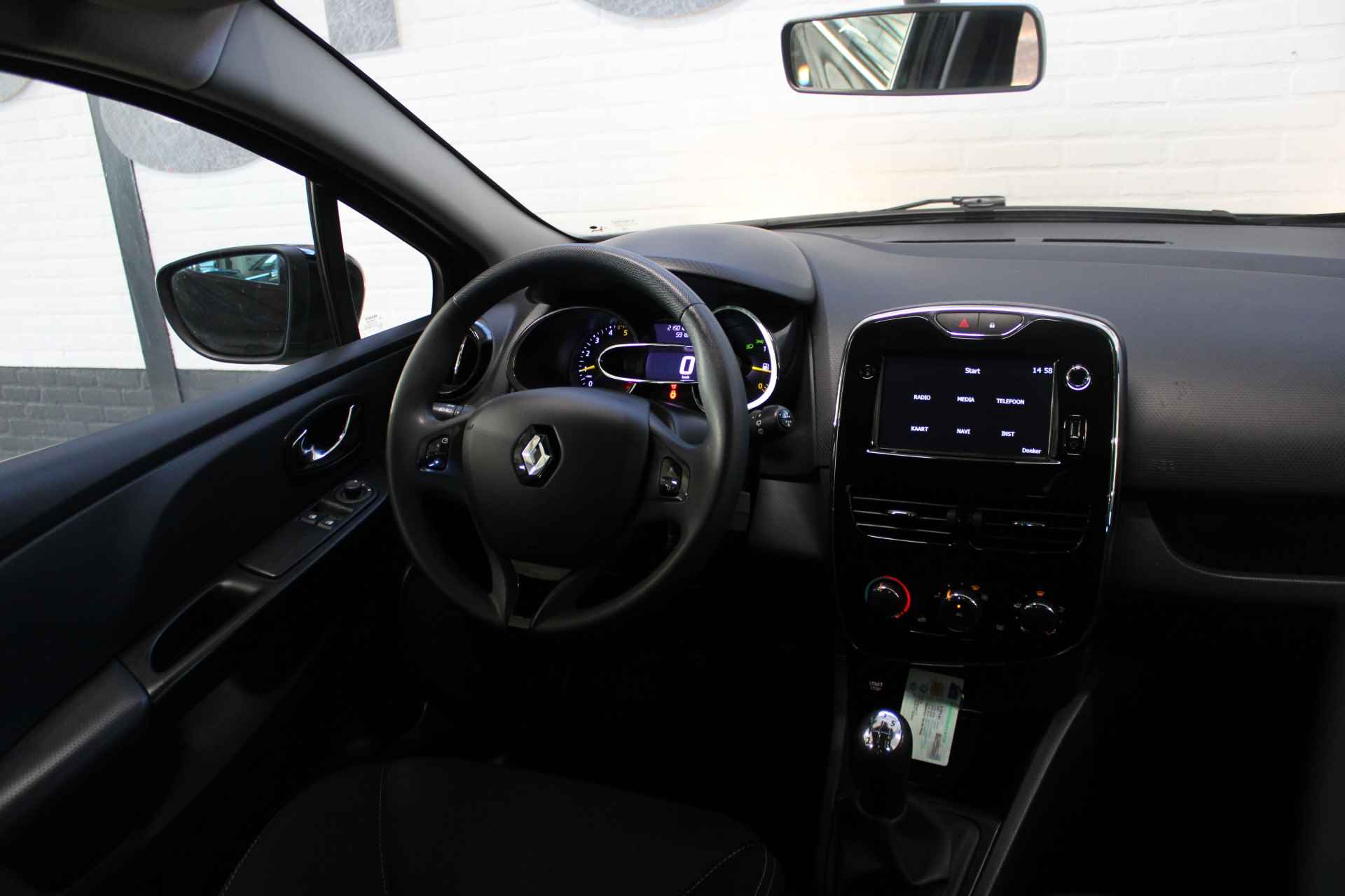 Renault Clio Estate 1.5 dCi ECO Expression | Navigatie | Cruise control | Airco | Parkeersensoren | Getinte ramen | - 3/43