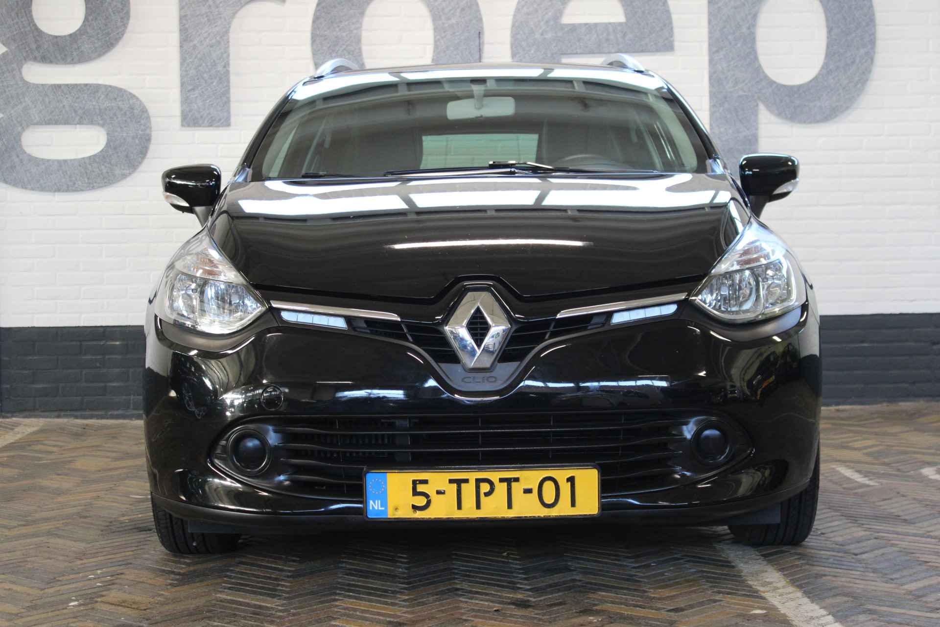 Renault Clio Estate 1.5 dCi ECO Expression | Navigatie | Cruise control | Airco | Parkeersensoren | Getinte ramen | - 18/43