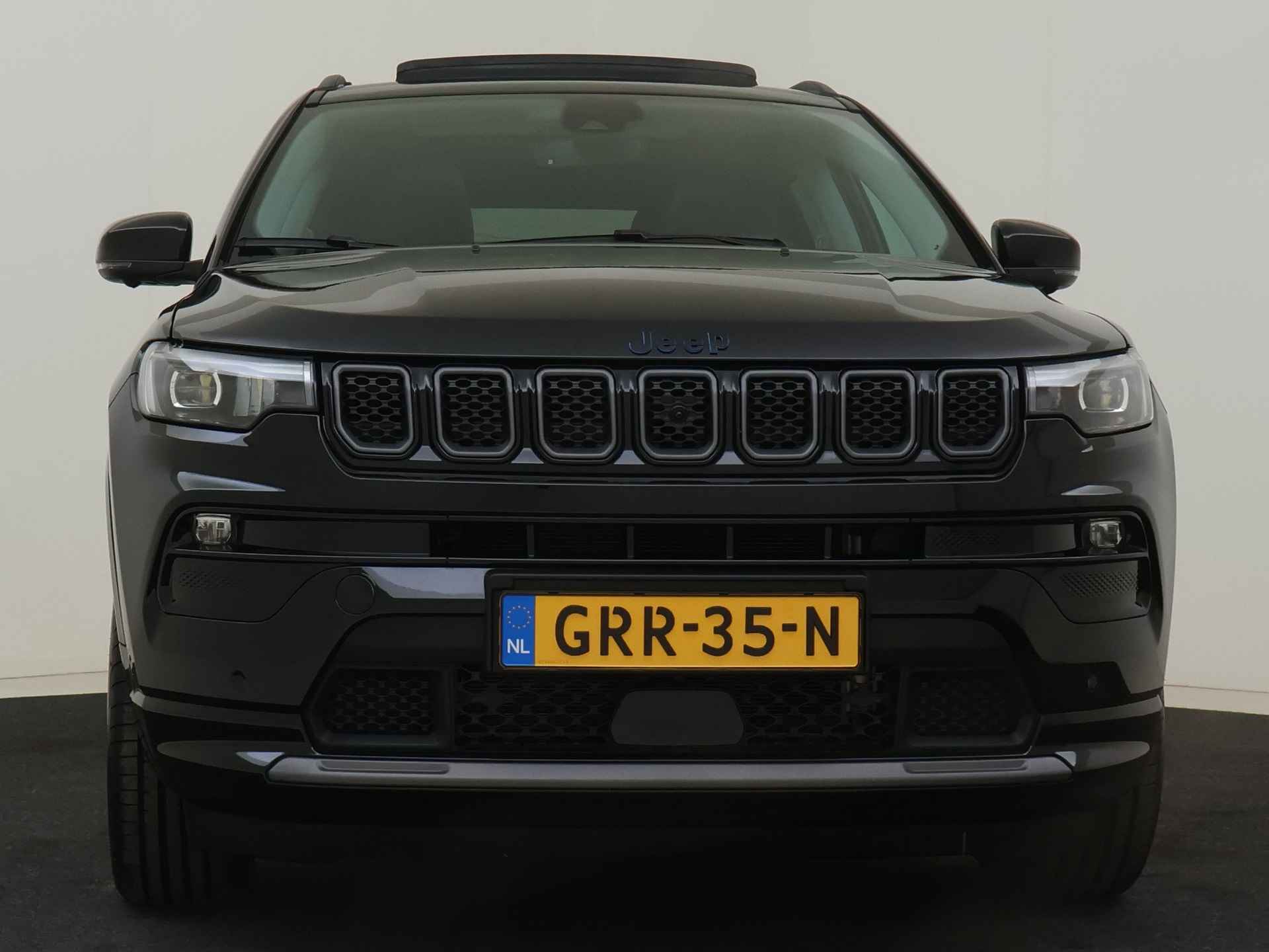 Jeep Compass 4xe 240 Plug-in Hybrid Electric S | Schuif kanteldak | Leder interieur | Navigatie | Camera - 15/57