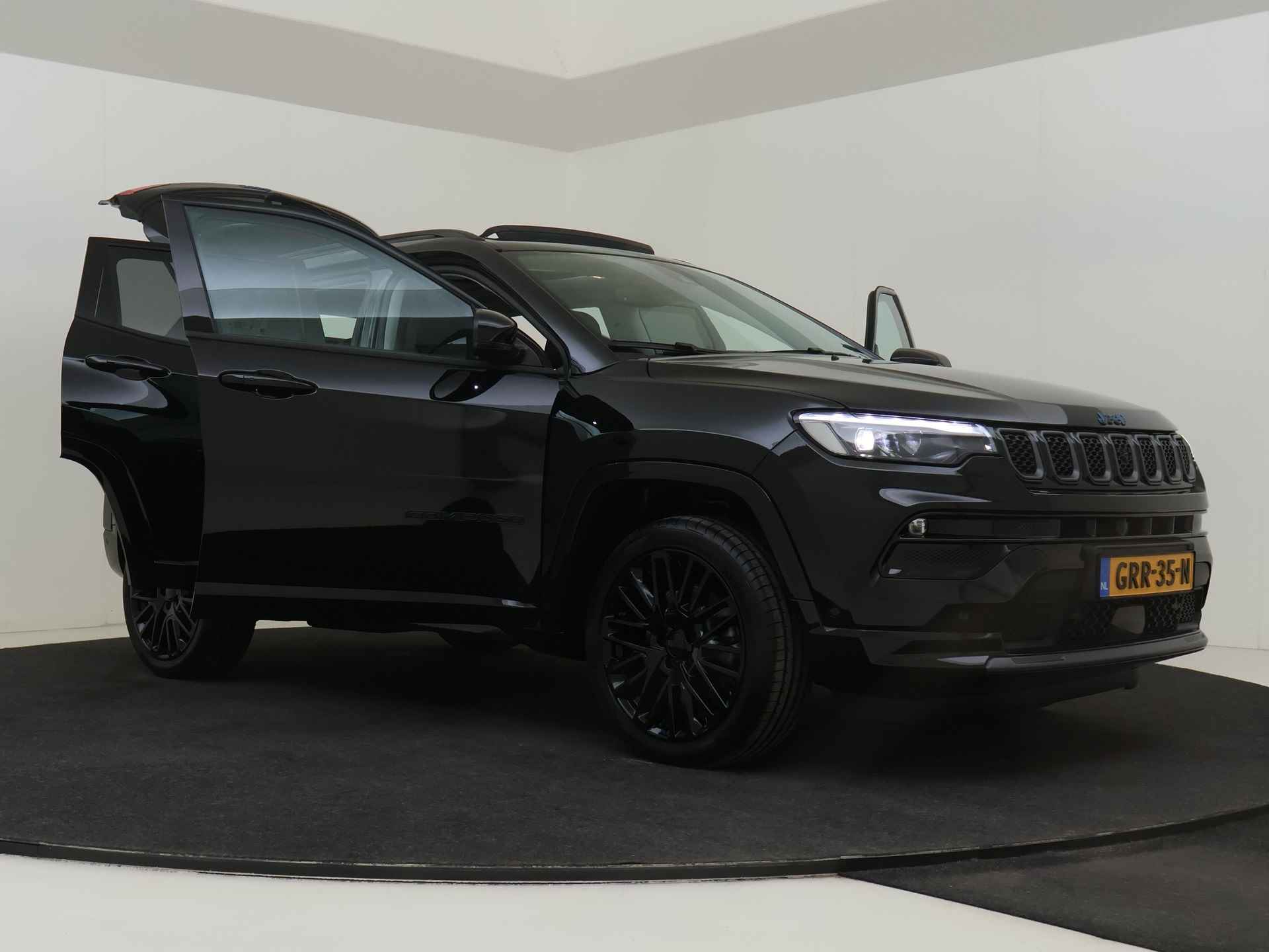 Jeep Compass 4xe 240 Plug-in Hybrid Electric S | Schuif kanteldak | Leder interieur | Navigatie | Camera - 22/57