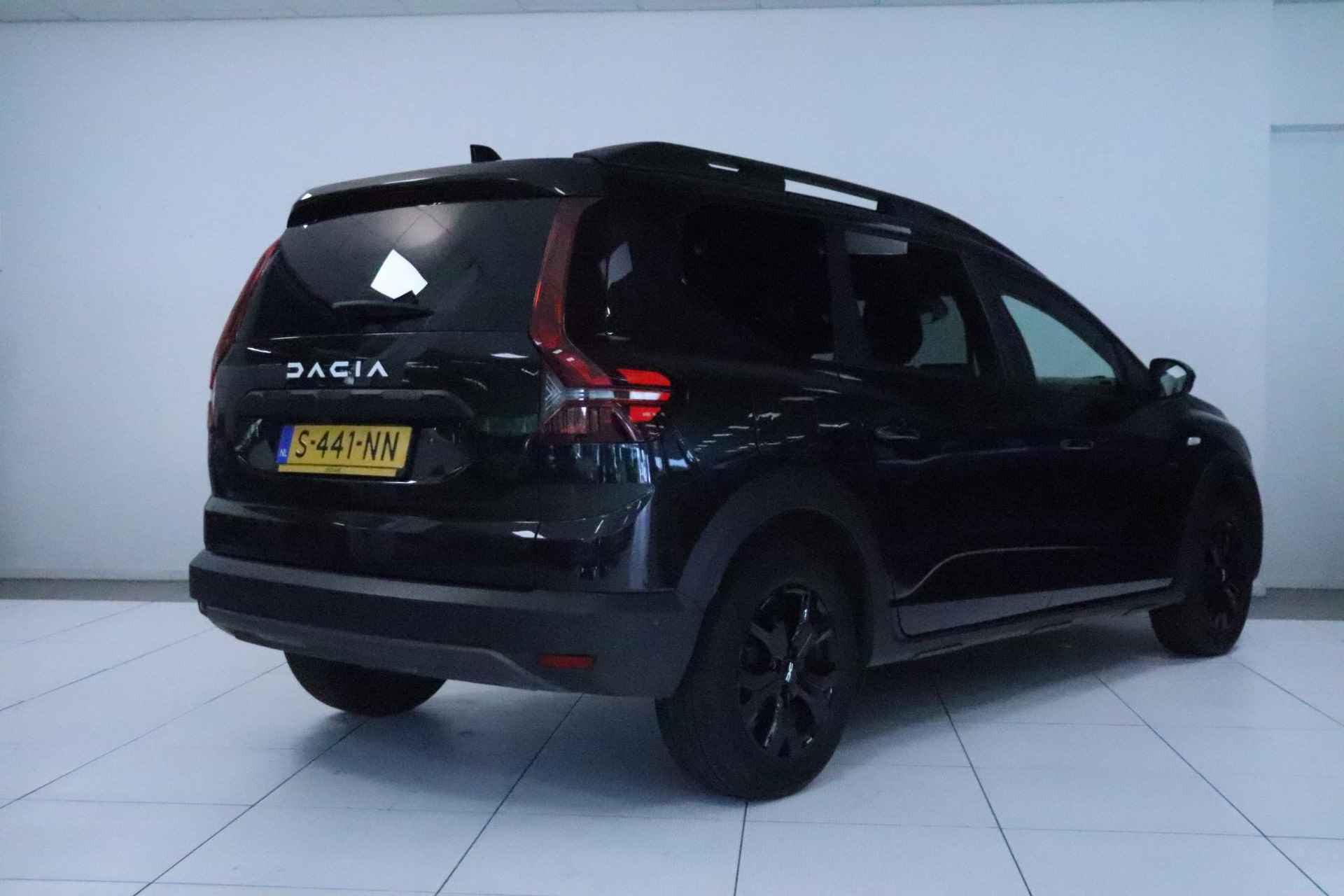 Dacia Jogger 1.0 TCe 110 Extreme 7p. | 7-persoons | Navigatie | Achteruitrijcamera | - 3/29