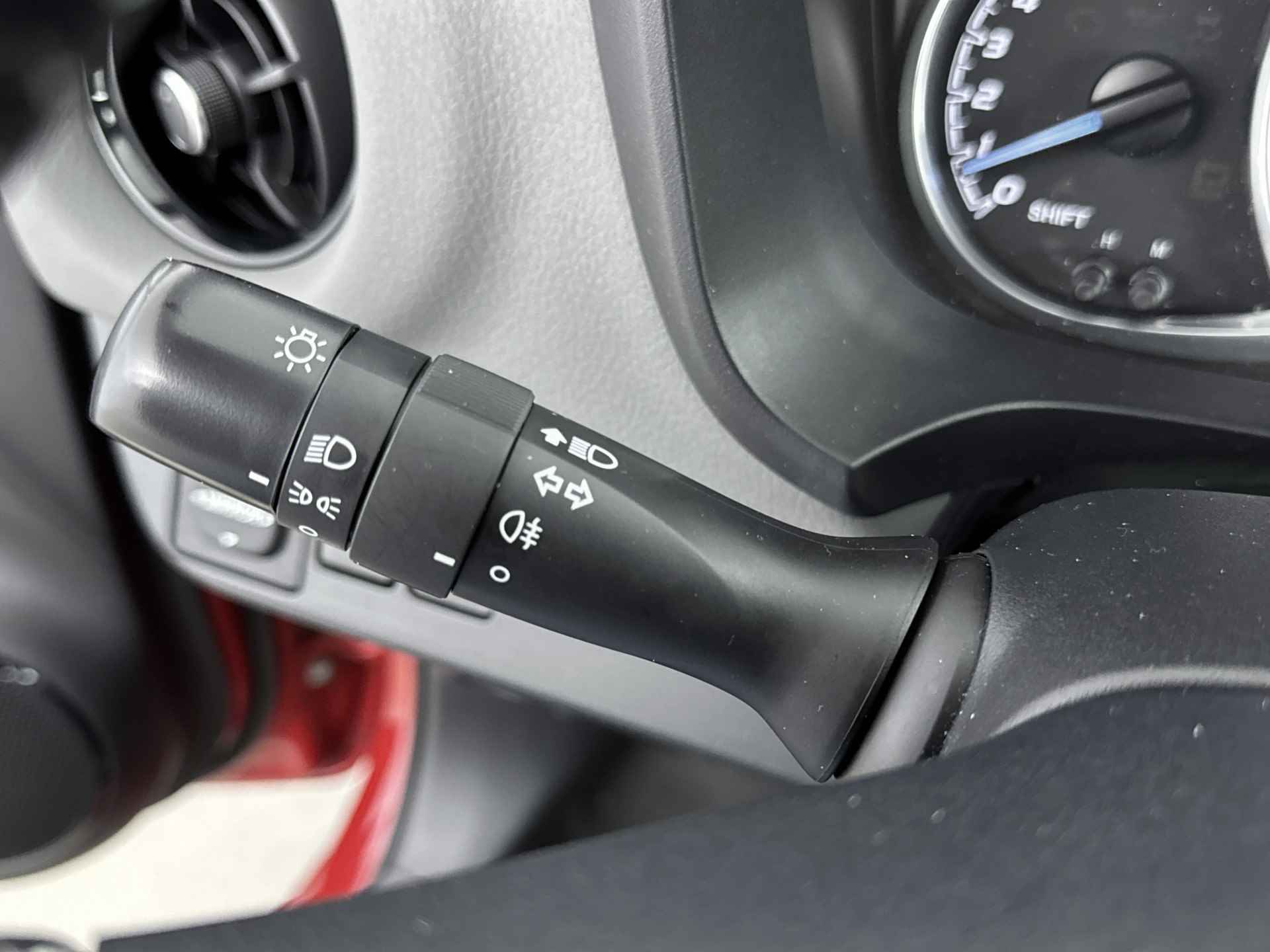 Toyota Yaris 1.5 VVT-i Comfort | Airco | Bluetooth | Radio | - 21/38