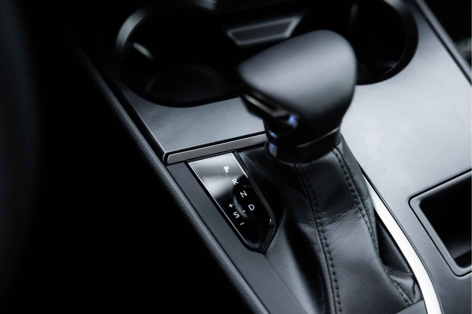 Lexus UX 250h Business Line | Achteruitrijcamera | Climate Control | Parkeersensoren | PhoneConnect | - 20/51