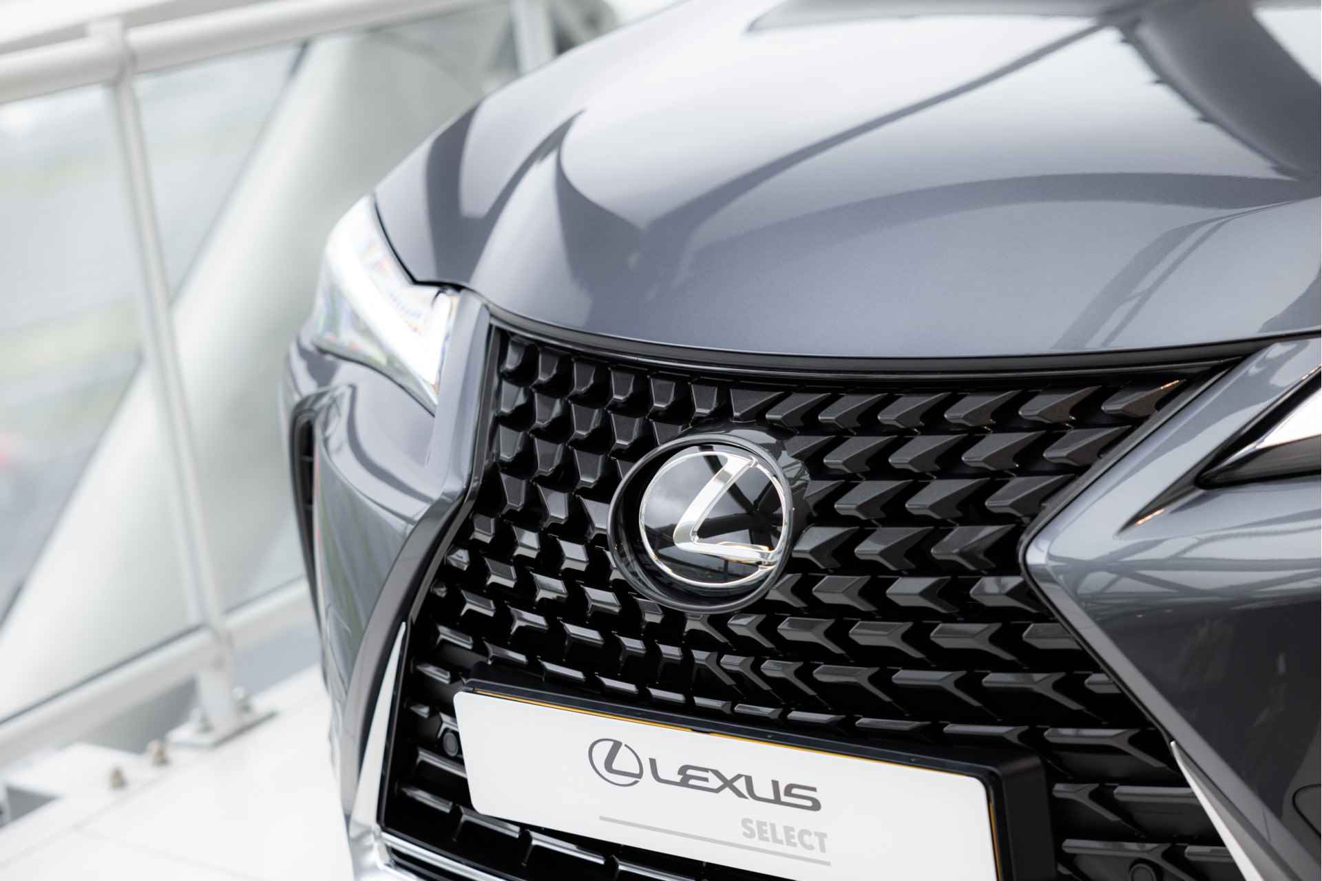 Lexus UX 250h Business Line | Achteruitrijcamera | Climate Control | Parkeersensoren | PhoneConnect | - 28/51
