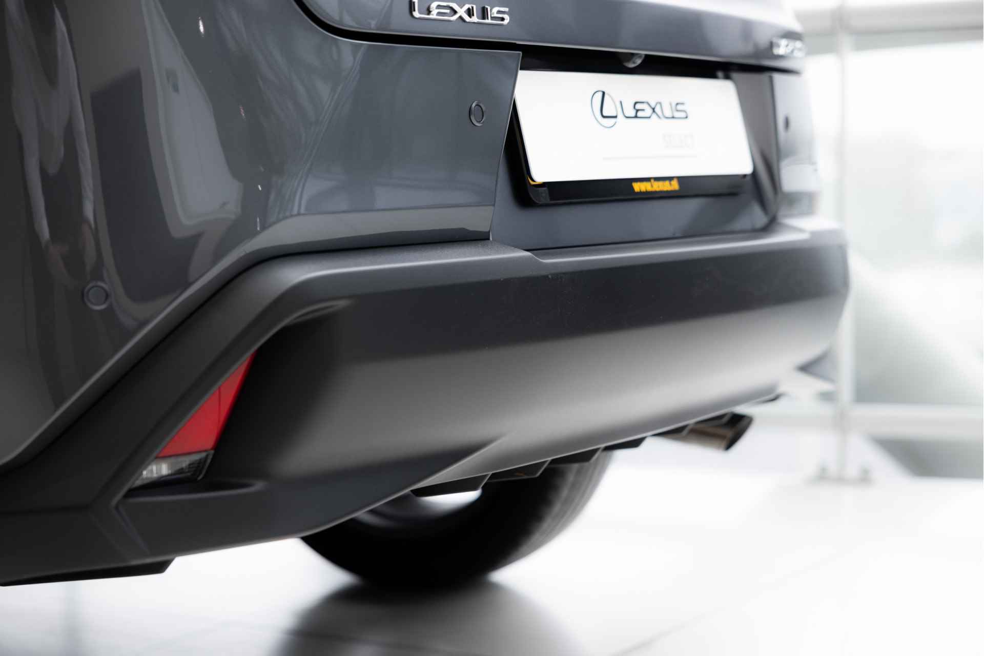 Lexus UX 250h Business Line | Achteruitrijcamera | Climate Control | Parkeersensoren | PhoneConnect | - 37/51