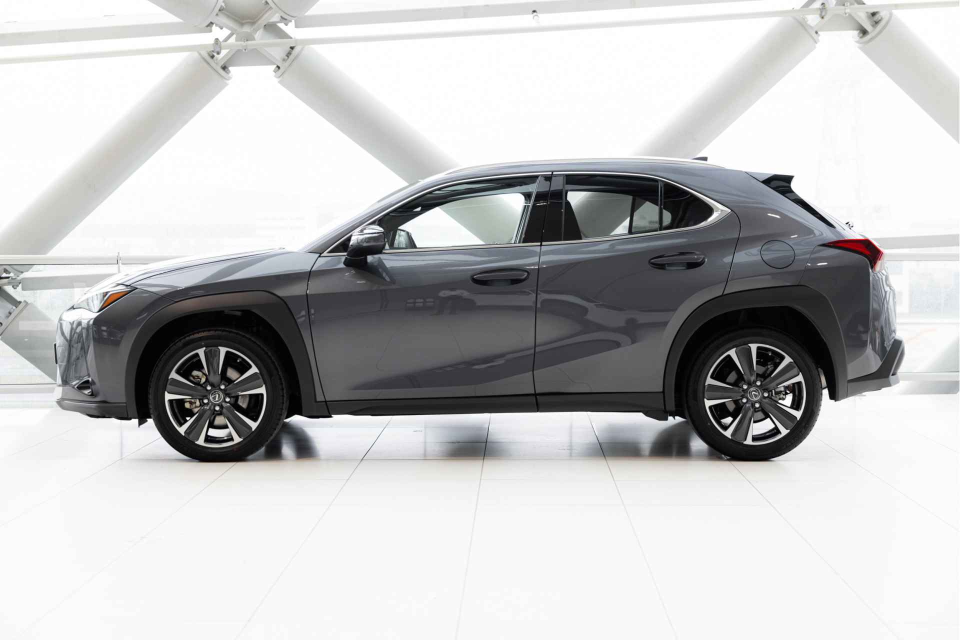 Lexus UX 250h Business Line | Achteruitrijcamera | Climate Control | Parkeersensoren | PhoneConnect | - 4/56