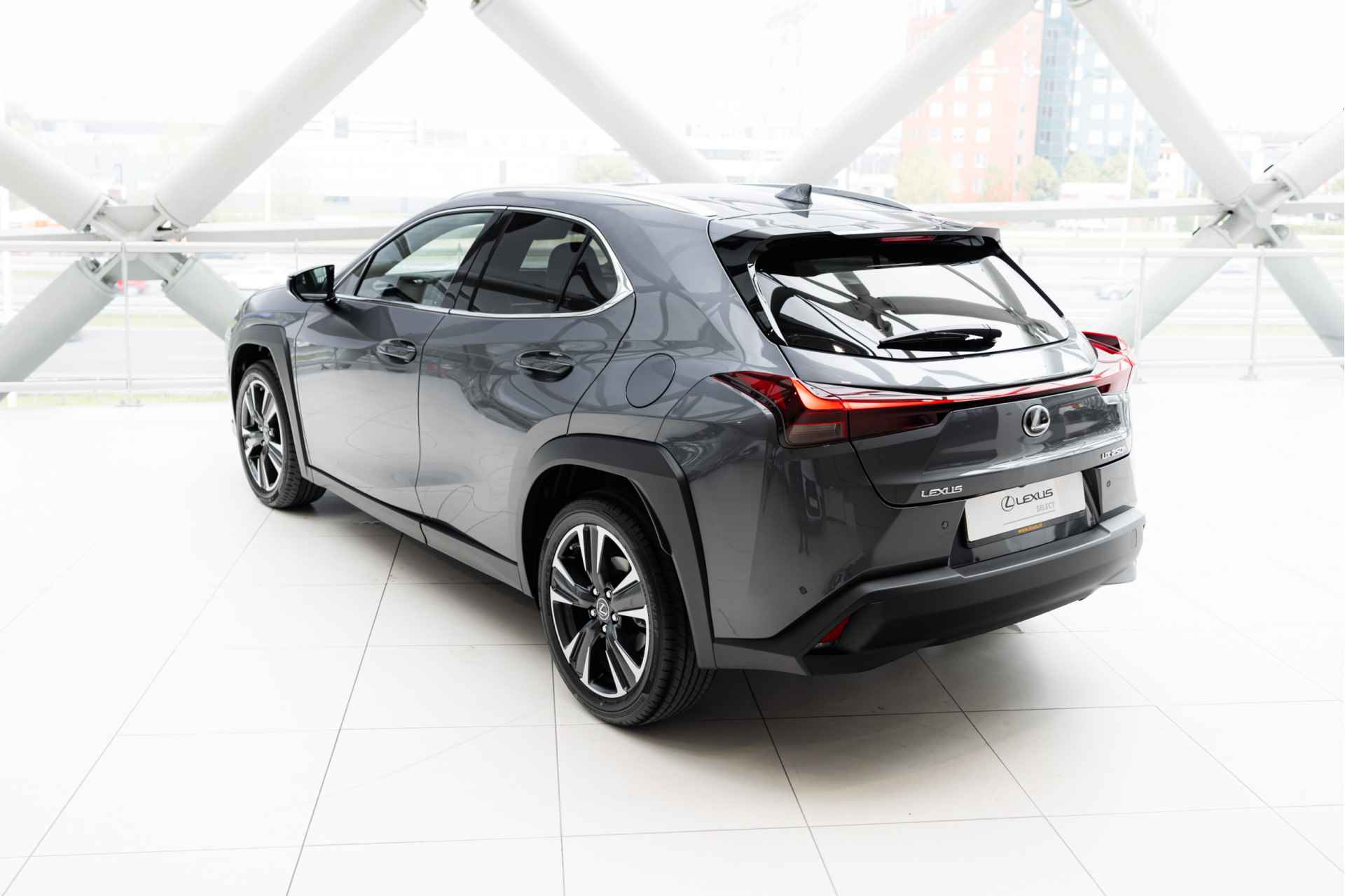 Lexus UX 250h Business Line | Achteruitrijcamera | Climate Control | Parkeersensoren | PhoneConnect | - 14/56