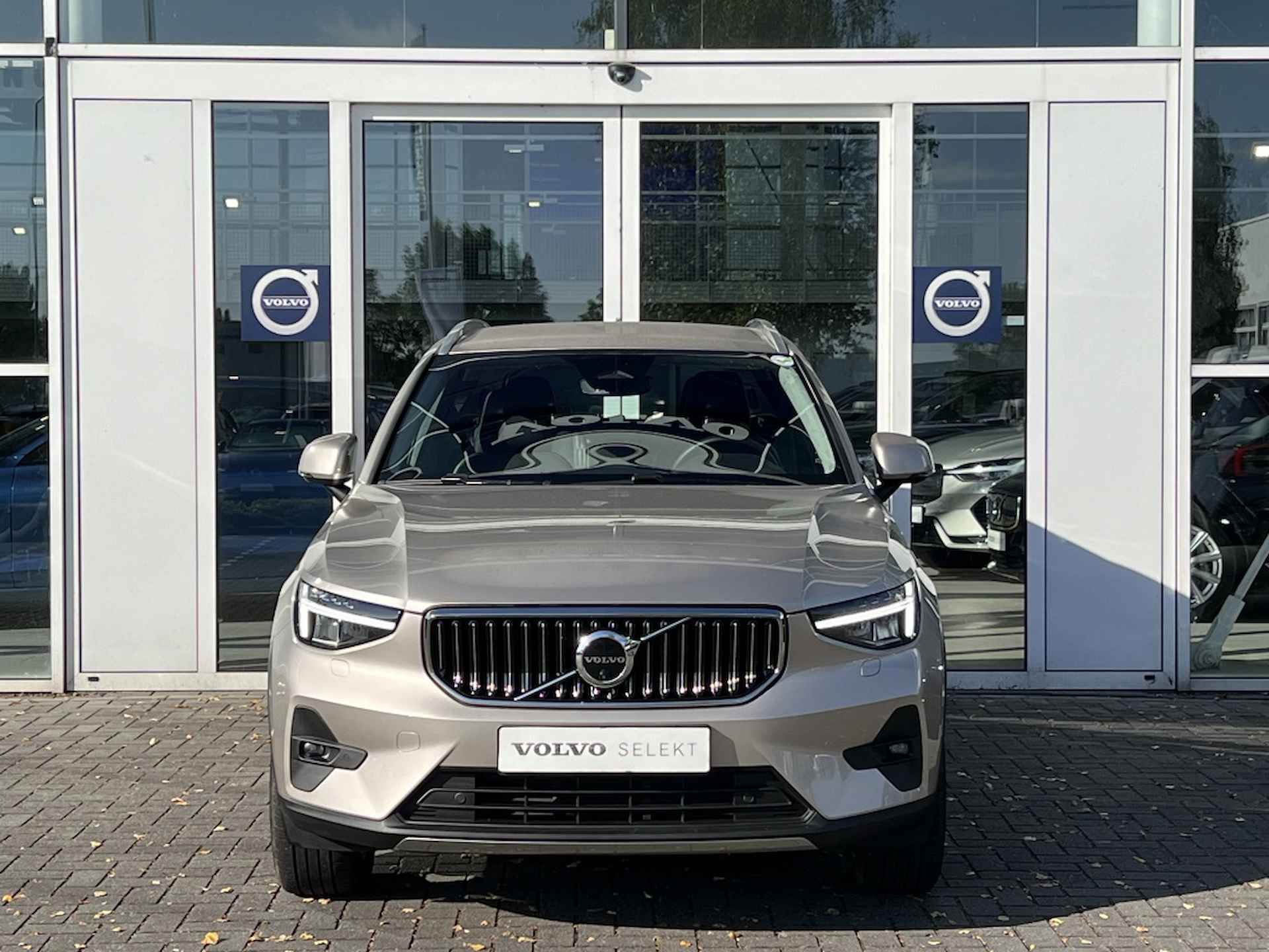 Volvo XC40 B3 163PK Plus| Adap.Cruise| Standkachel| 360Camera| Trekhaak - 2/45