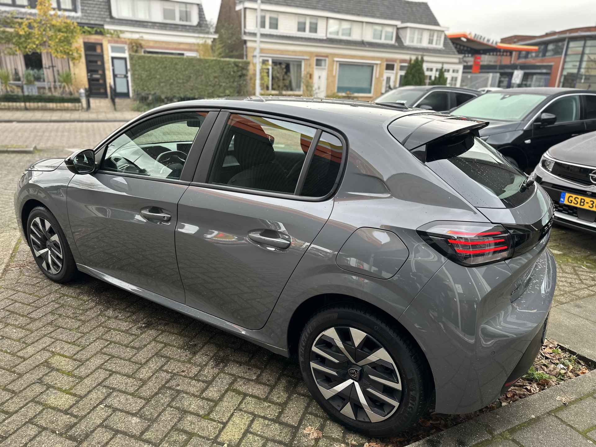 Peugeot 208 1.2 PureTech 100 Active Apple carplay/Android auto/Parkeerhulp. - 4/31