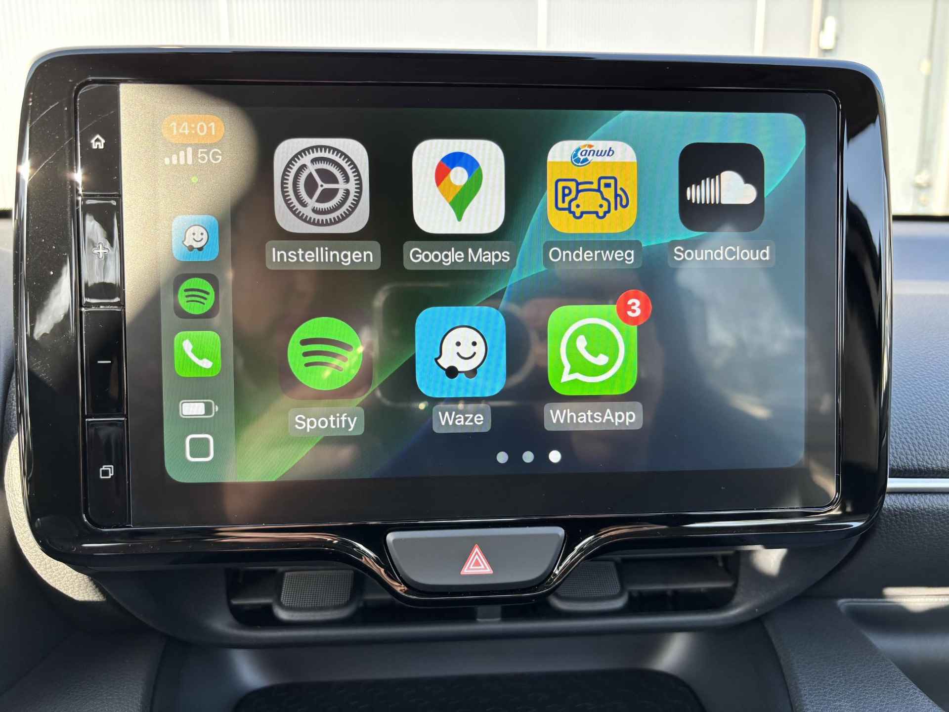 Toyota Yaris 1.5 Hybrid 115 Active Apple carplay, Android auto, Parkeercamera, Stootlijsten, Wielsloten - 26/44