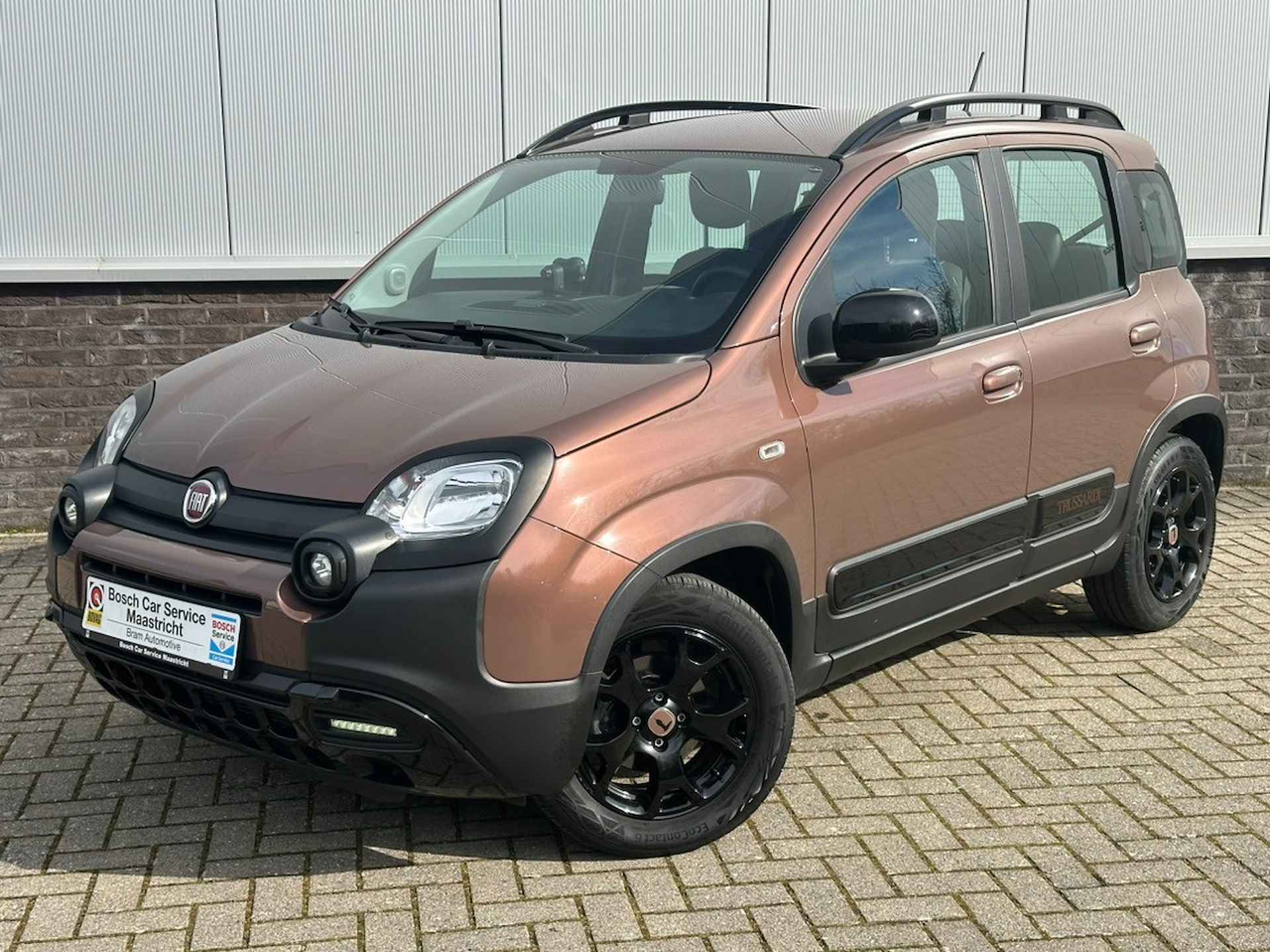 Fiat Panda 1.2 City Cross Trussardi | Italian Brown | Leer | Unieke verschijning Interesse, Proefrit? Bel of app met: 06-24 28 28 42 - 6/23