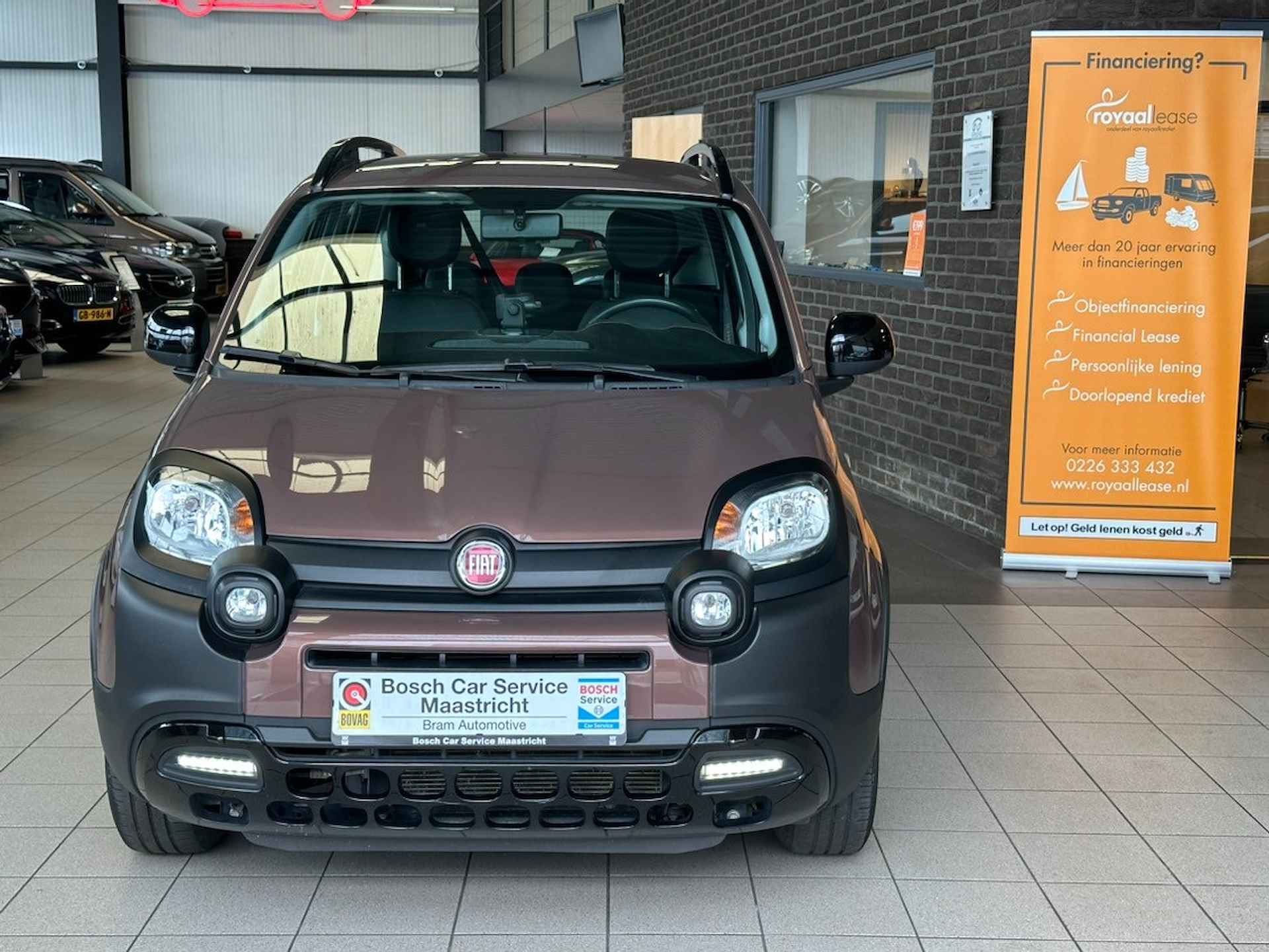 Fiat Panda 1.2 City Cross Trussardi | Italian Brown | Leer | Unieke verschijning Interesse, Proefrit? Bel of app met: 06-24 28 28 42 - 8/23