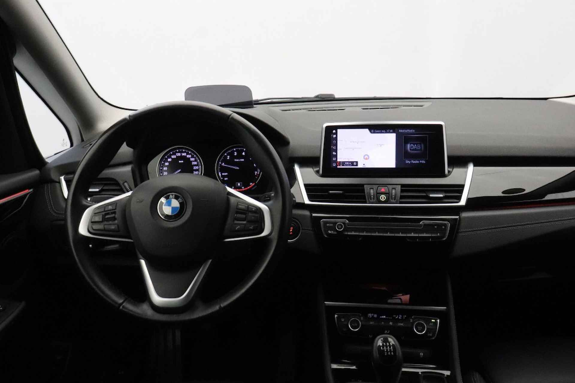 BMW 2-serie Gran Tourer 216i 7 Persoons High Executive - Leer, Carplay, Trekhaak - 4/36