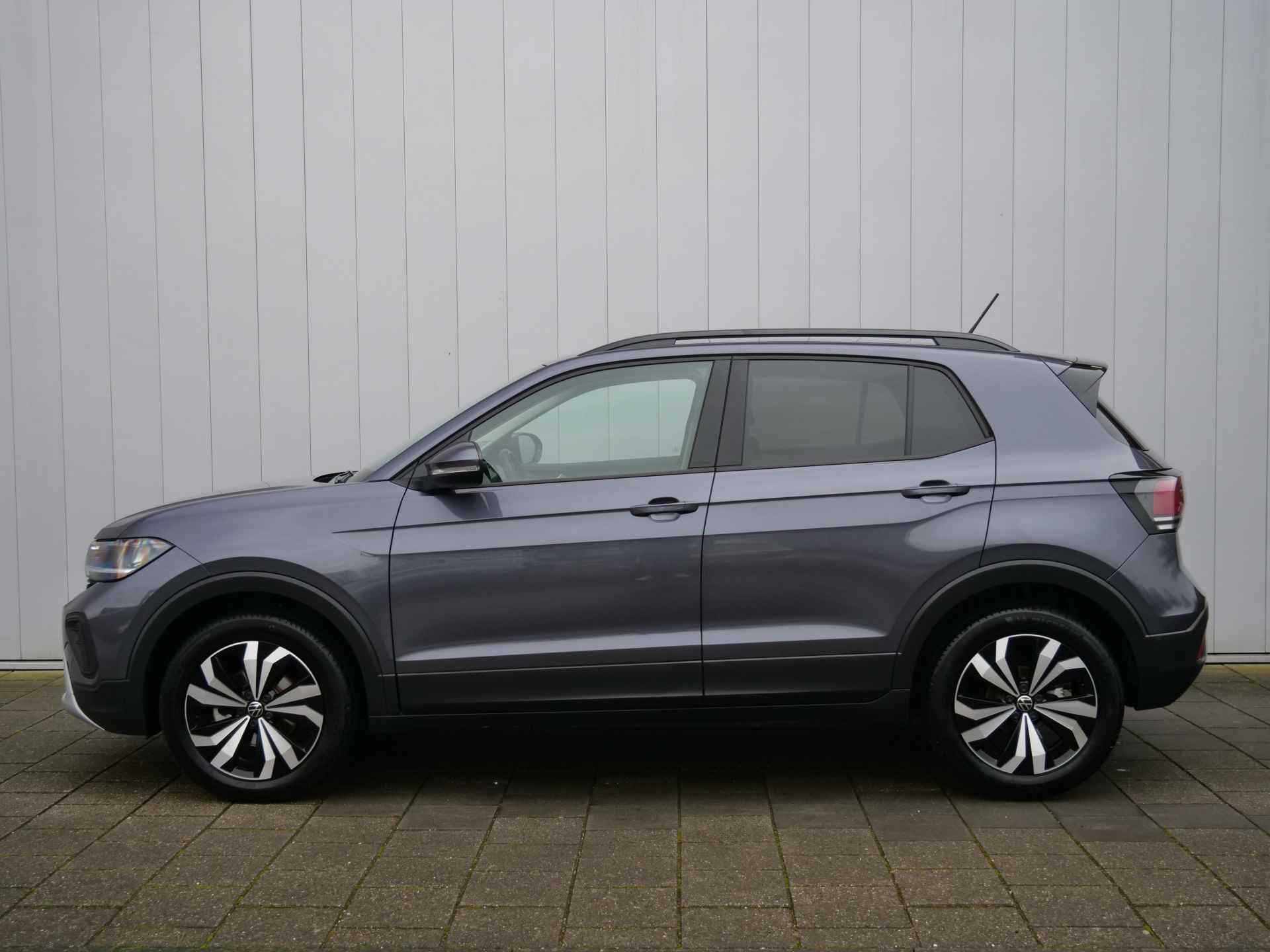 Volkswagen T-Cross 1.0 TSI Life Edition 116 Pk Automaat DAB / Apple Carplay / Camera - 18/39