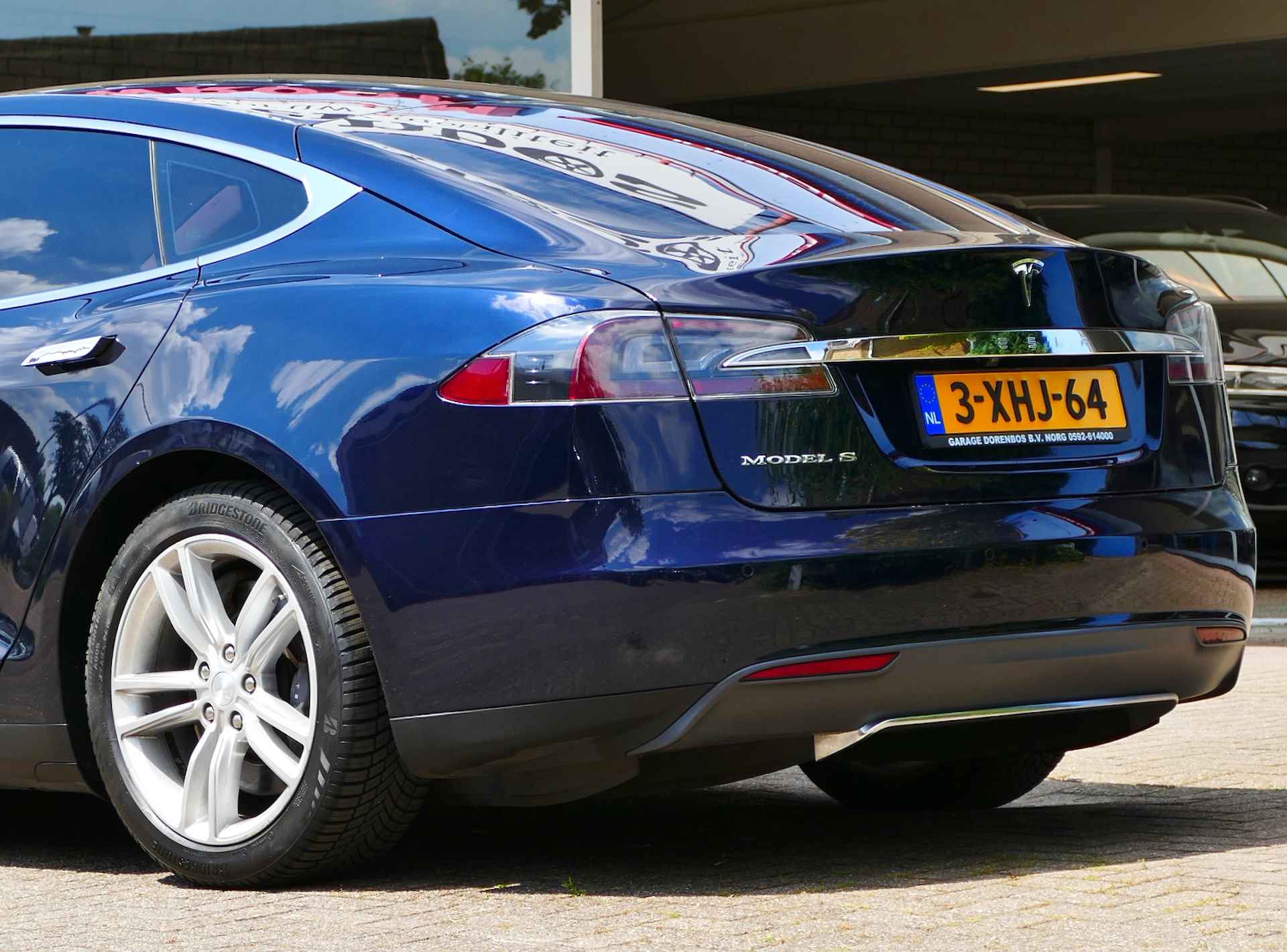 Tesla Model S 85 | FREE CHARGE | stoelverwarming | licht leder interieur | all-season-banden - 4/48