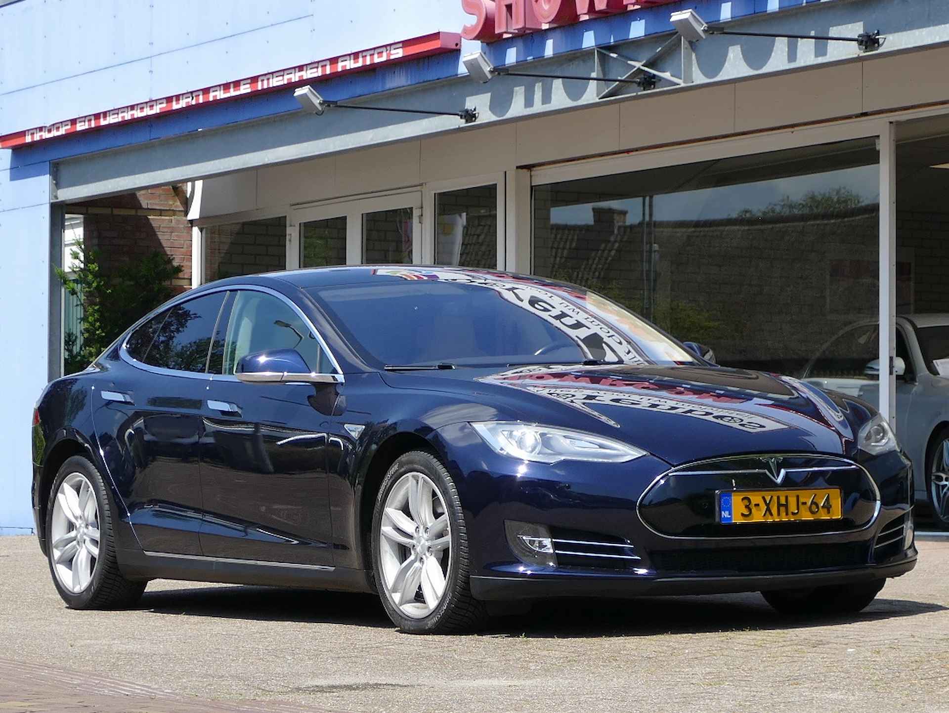 Tesla Model S 85 | FREE CHARGE | stoelverwarming | licht leder interieur | all-season-banden - 45/48