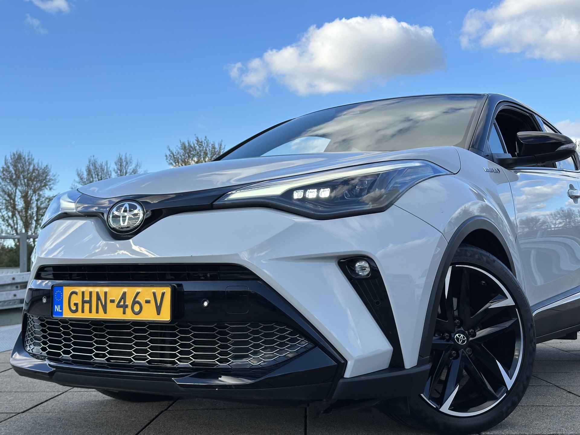 Toyota C-HR 1.8 Hybrid 122pk GR-Sport | 19" Velgen | Stoelverwarming | Navigatie Rijklaarprijs! - 4/41