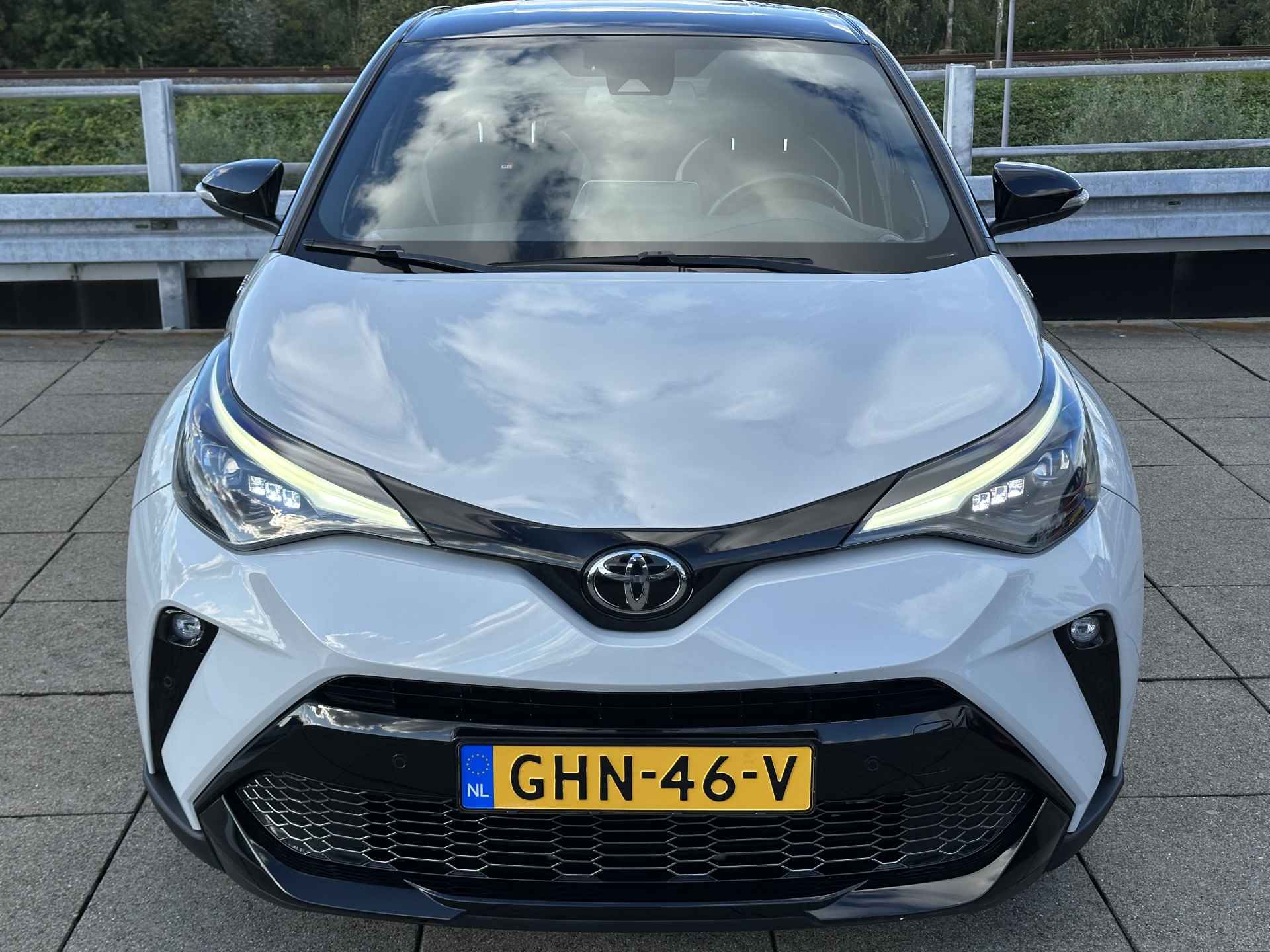 Toyota C-HR 1.8 Hybrid 122pk GR-Sport | 19" Velgen | Stoelverwarming | Navigatie Rijklaarprijs! - 6/41