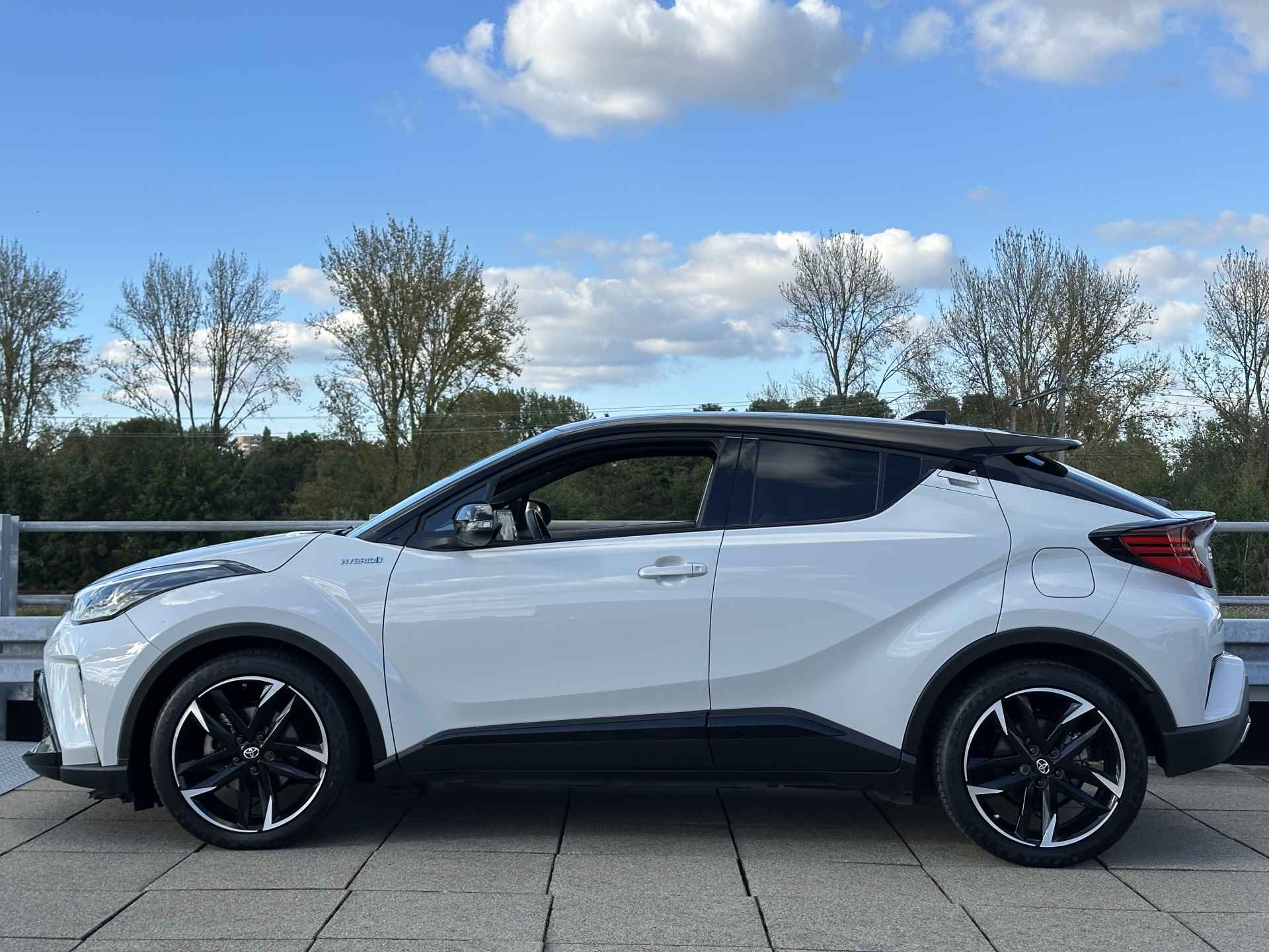 Toyota C-HR 1.8 Hybrid 122pk GR-Sport | 19" Velgen | Stoelverwarming | Navigatie Rijklaarprijs! - 8/41