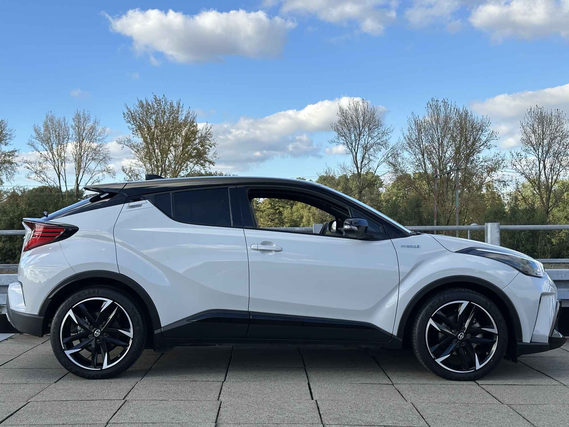 Toyota C-HR 1.8 Hybrid 122pk GR-Sport | 19" Velgen | Stoelverwarming | Navigatie Rijklaarprijs! - 19/41