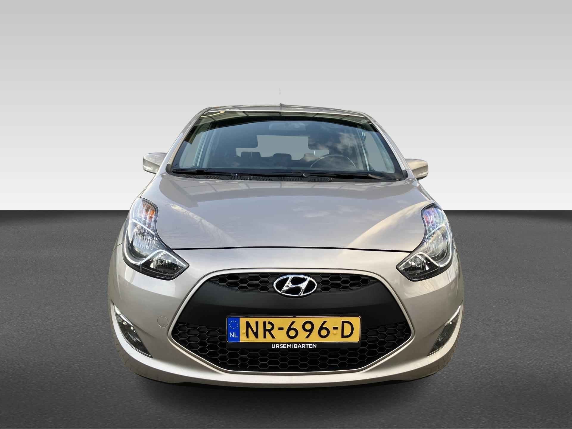 Hyundai ix20 1.4i Go! - 25/31