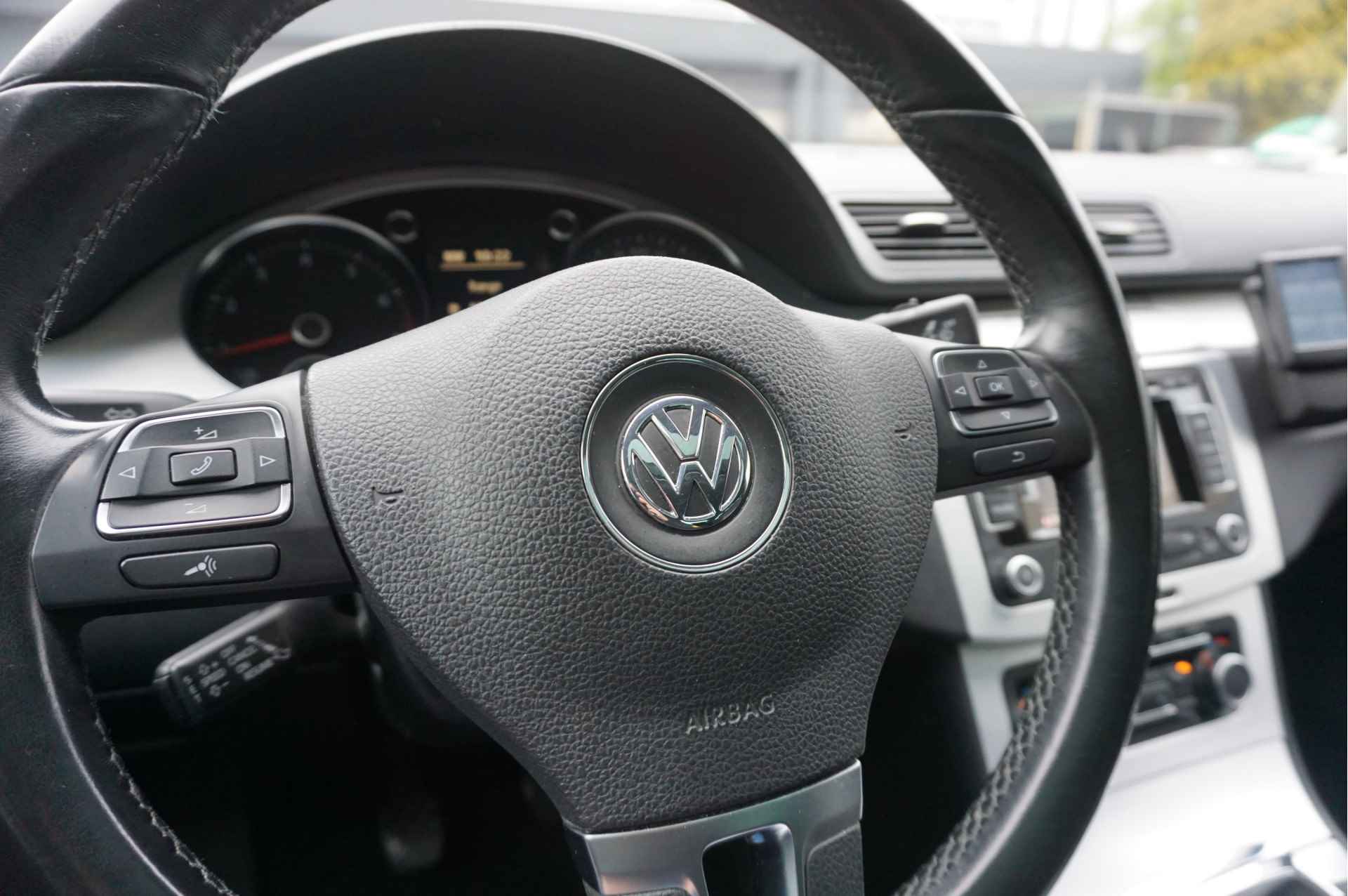 Volkswagen Passat CC 1.8 TSI 4p. ✅PANORAMADAK✅Airco✅Cruise controle✅Navigatie✅PARKEERSENSOREN - 24/33