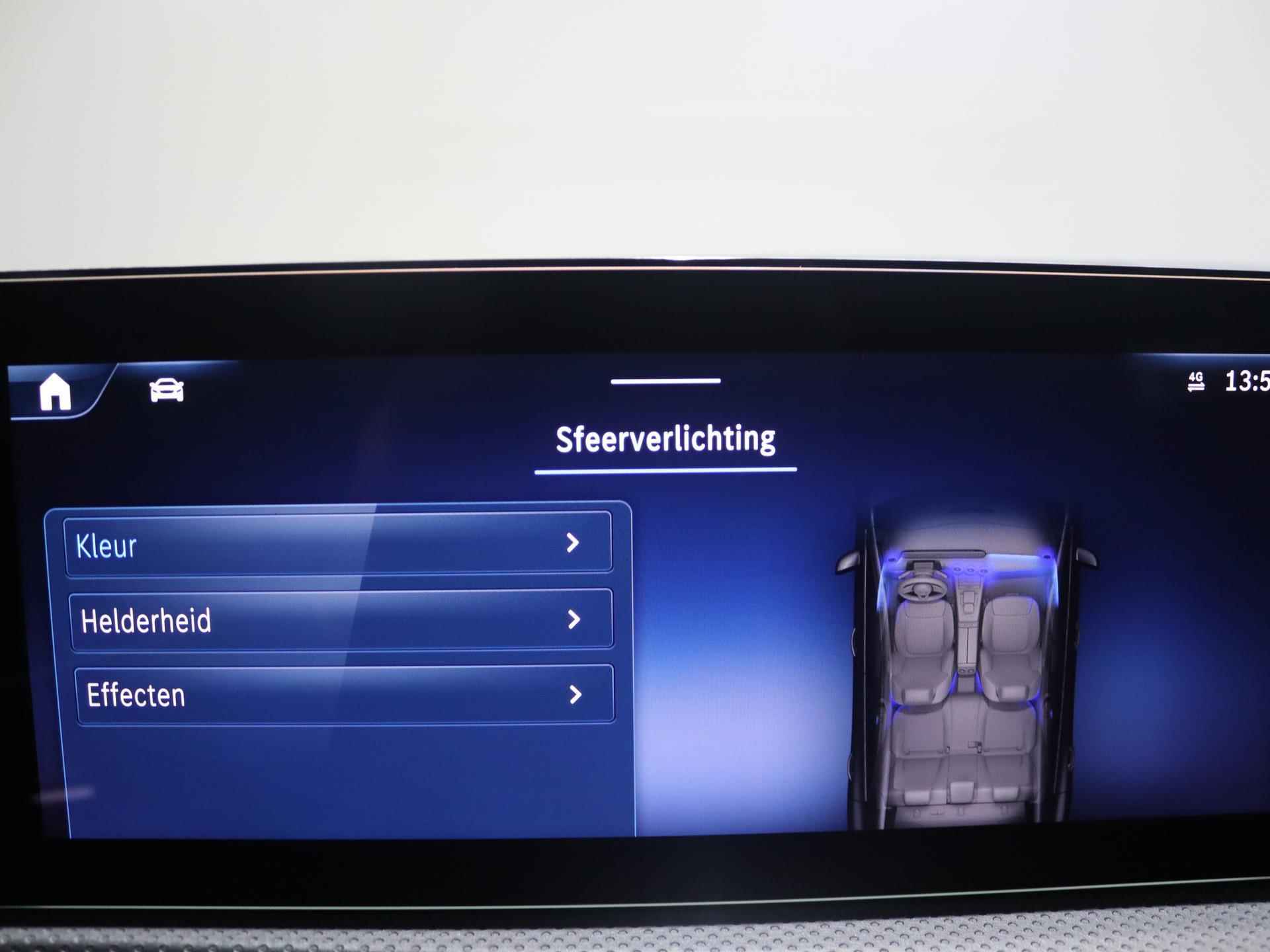 Mercedes-Benz CLA-klasse 180 Coupe AMG Line | Nightpakket incl. 19'' | Achteruitrijcamera | Keyless Go | Sfeerverlichting | Digitaal Display | Draadloos laden | - 13/30