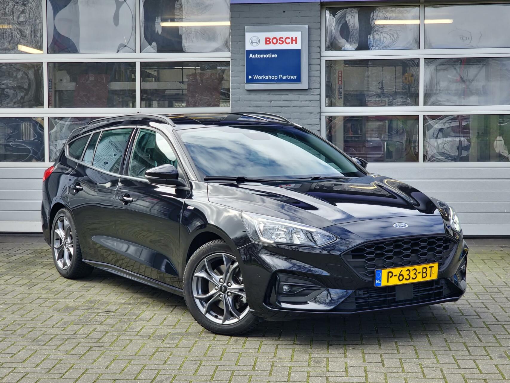 Ford Focus Wagon 1.0 EcoBoost Hybrid ST Line Business|2022|17-inch|Camera|Clima|Navi|carplay| bij viaBOVAG.nl