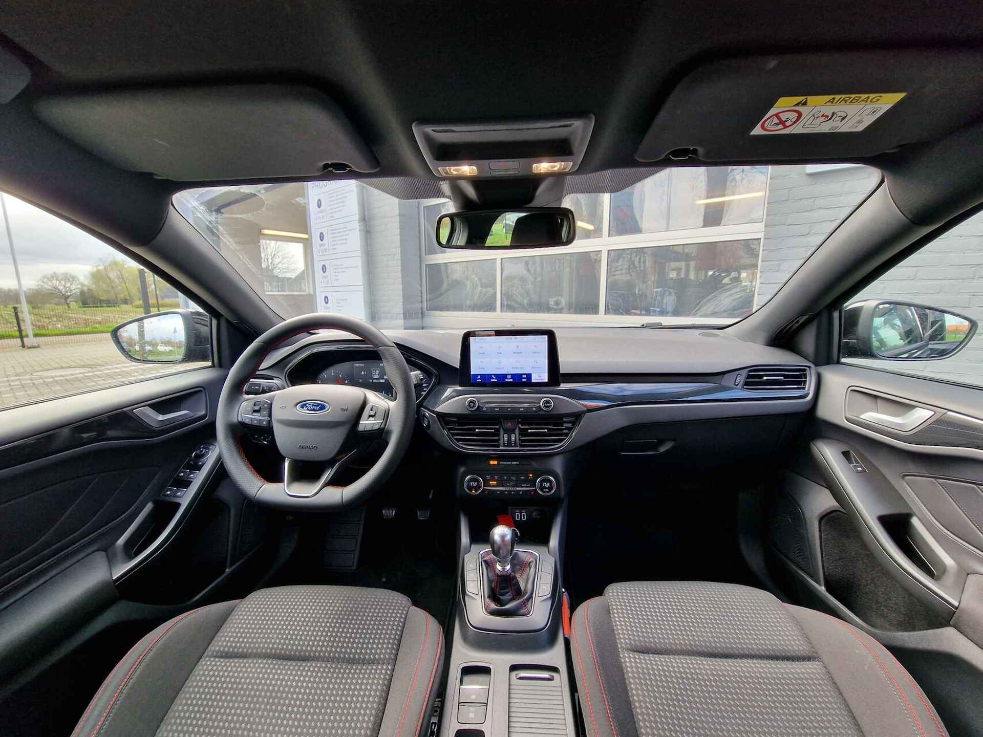 Ford Focus Wagon 1.0 EcoBoost Hybrid ST Line Business|2022|17-inch|Camera|Clima|Navi|carplay| - 3/20