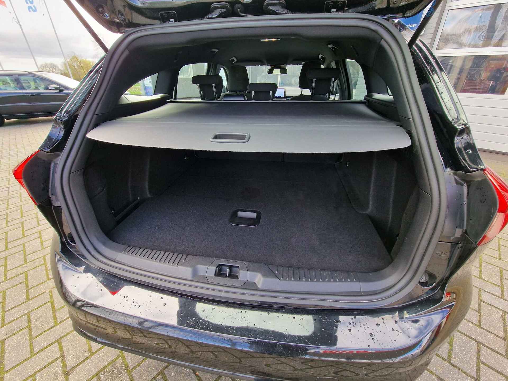 Ford Focus Wagon 1.0 EcoBoost Hybrid ST Line Business|2022|17-inch|Camera|Clima|Navi|carplay| - 8/20