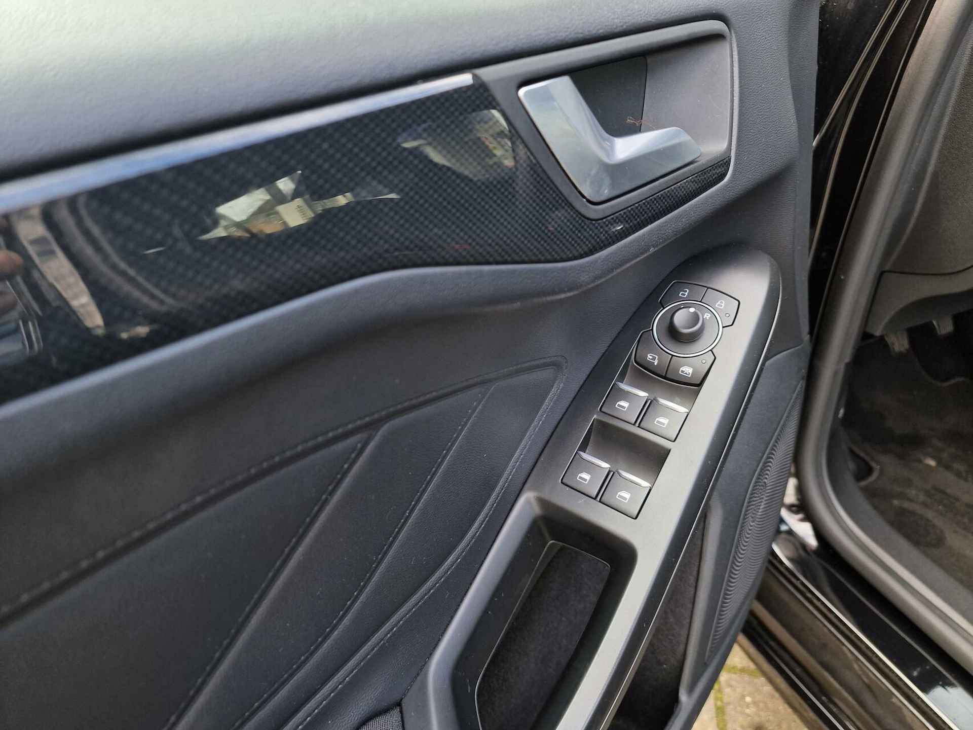 Ford Focus Wagon 1.0 EcoBoost Hybrid ST Line Business|2022|17-inch|Camera|Clima|Navi|carplay| - 13/20
