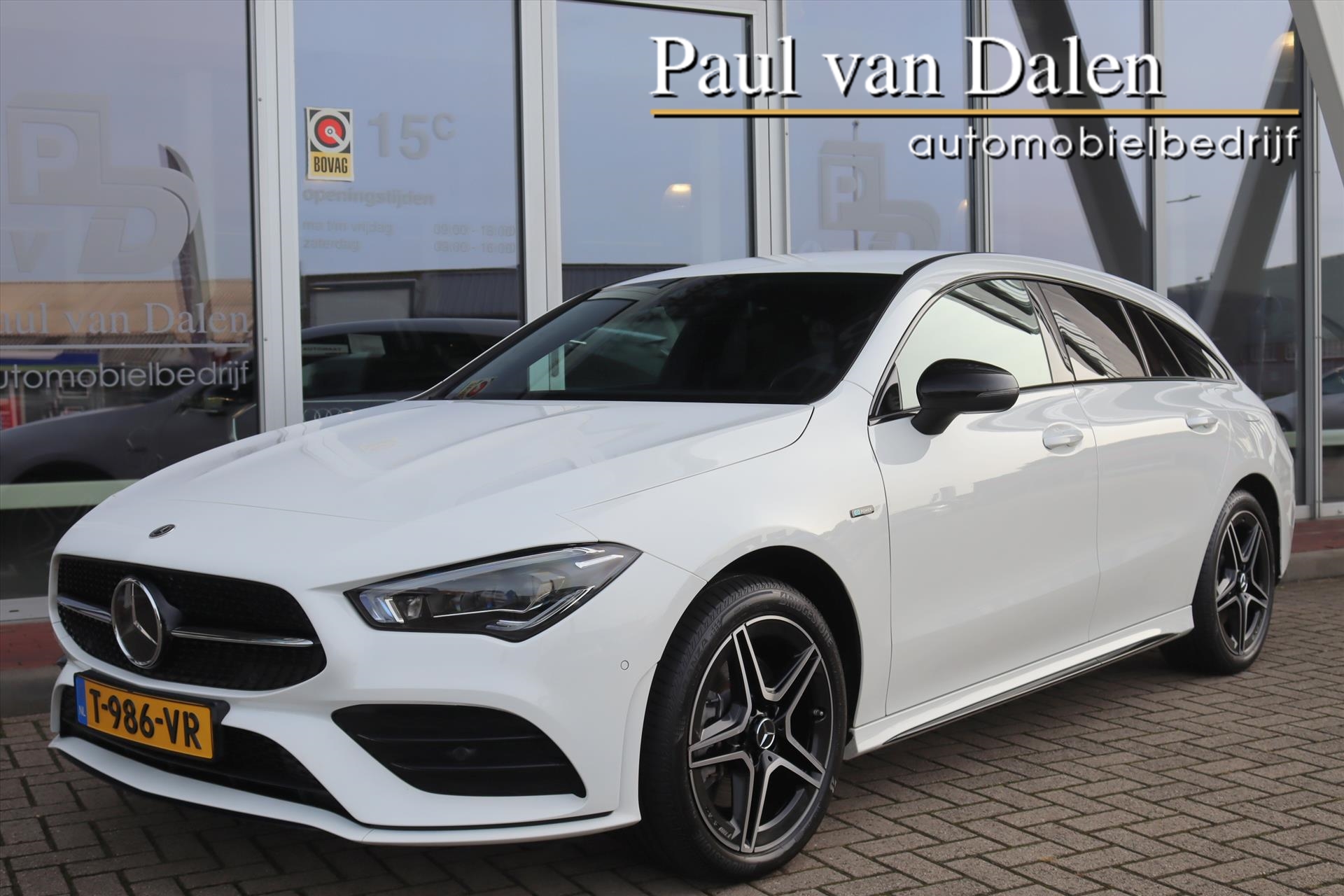 Mercedes CLA Shooting Brake CLA250e 218PK AUTOMAAT AMG LINE Trekhaak | Sfeerverl. | Navi | Camera | Cruise | Multibeam led  | 18 Inch Lm |