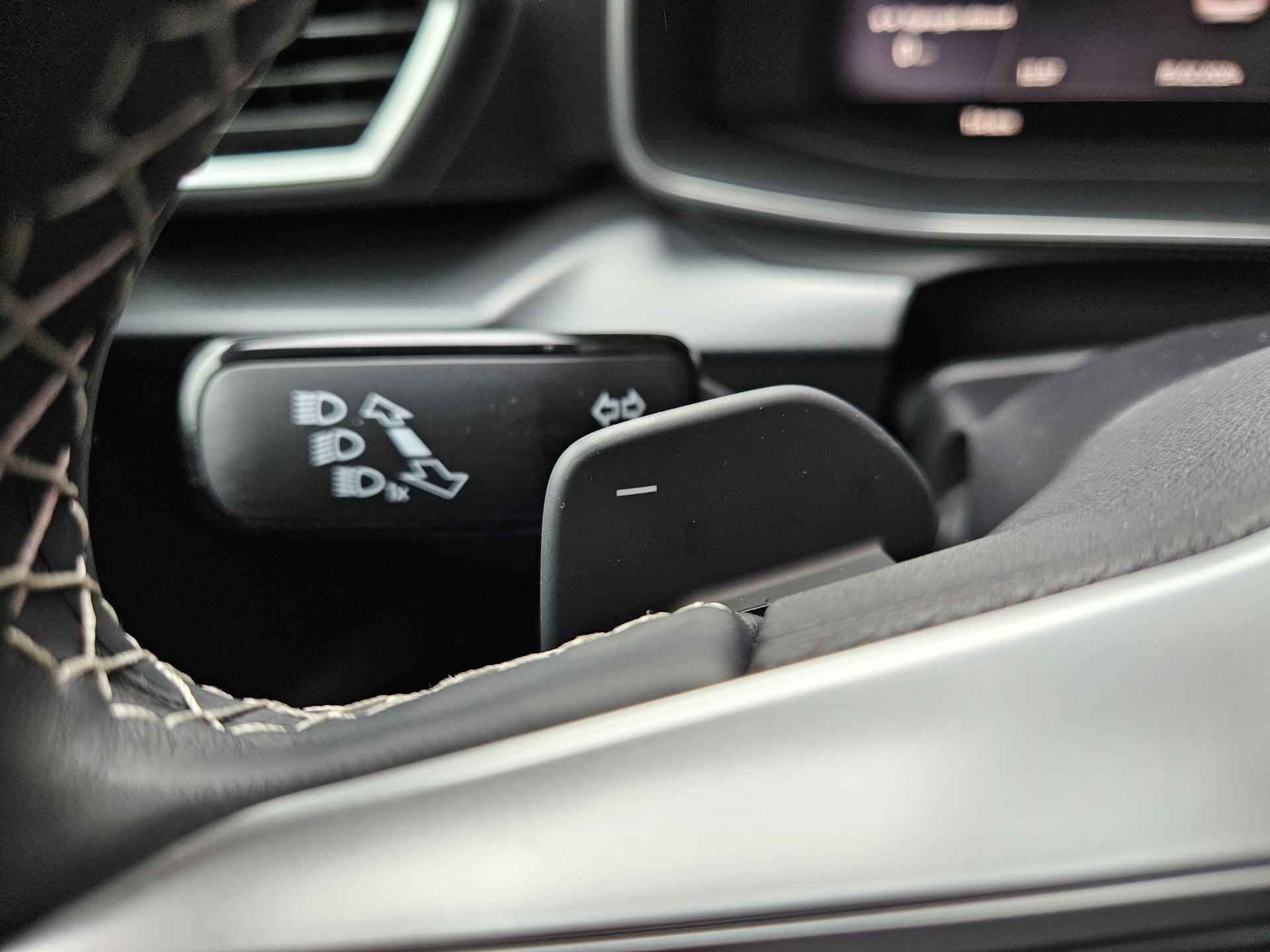 SEAT Leon 1.0 eTSI Style Business Intense DSG AUTOMAAT / NIEUW UIT VOORRAAD LEVERBAAR - 12/32