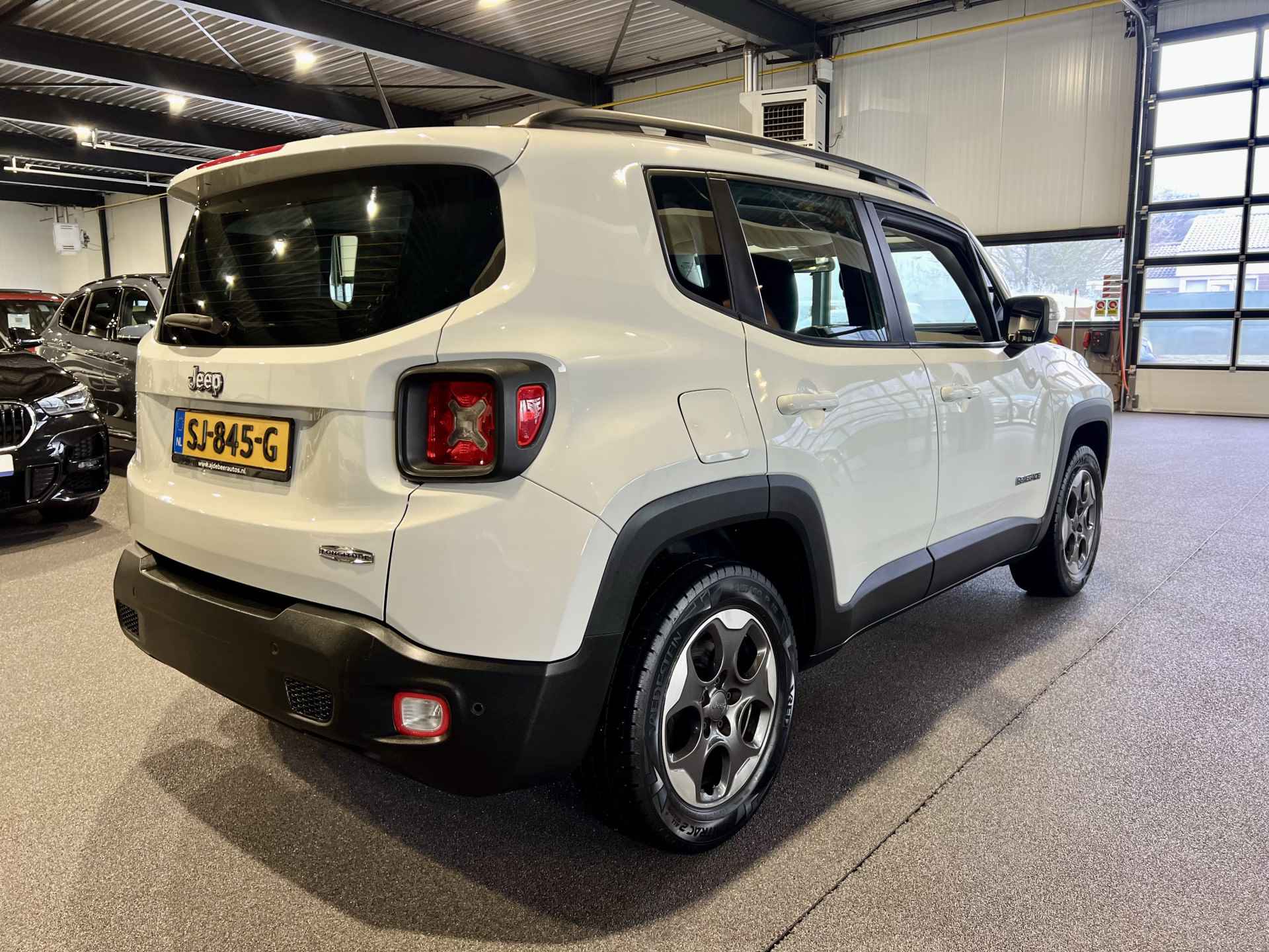 Jeep Renegade 1.4 MultiAir Longitude Navigatie | Cruise - 11/42