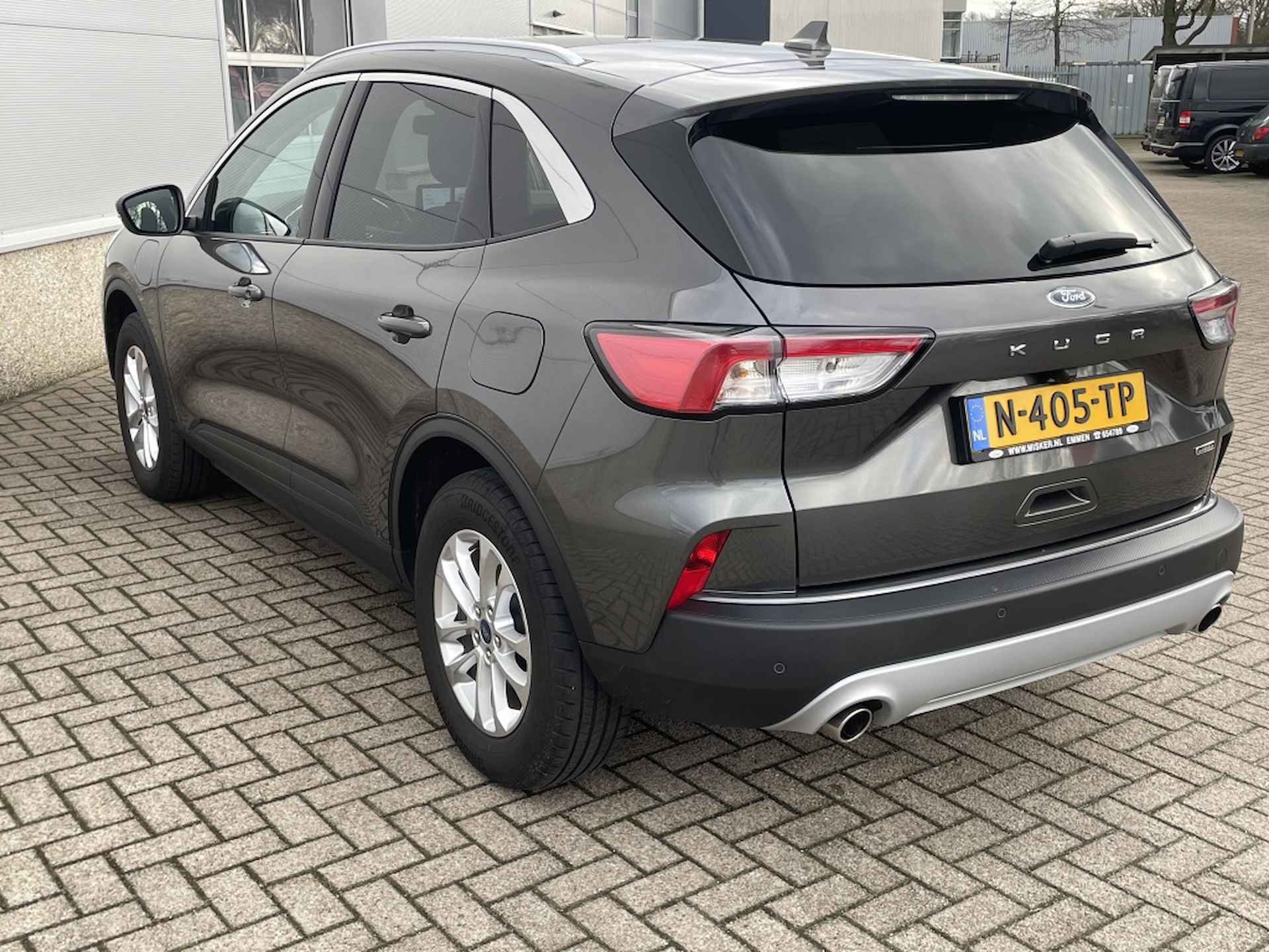 Ford Kuga 2.5 PHEV Titanium - 8/24