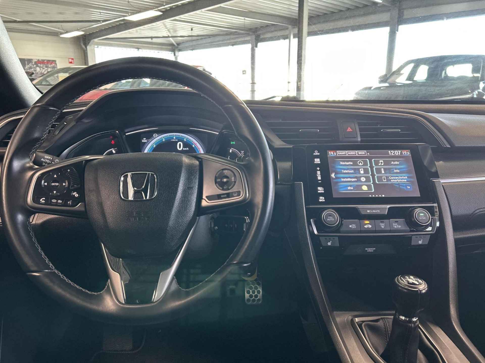 Honda Civic 1.0 i-VTEC Elegance - 13/18