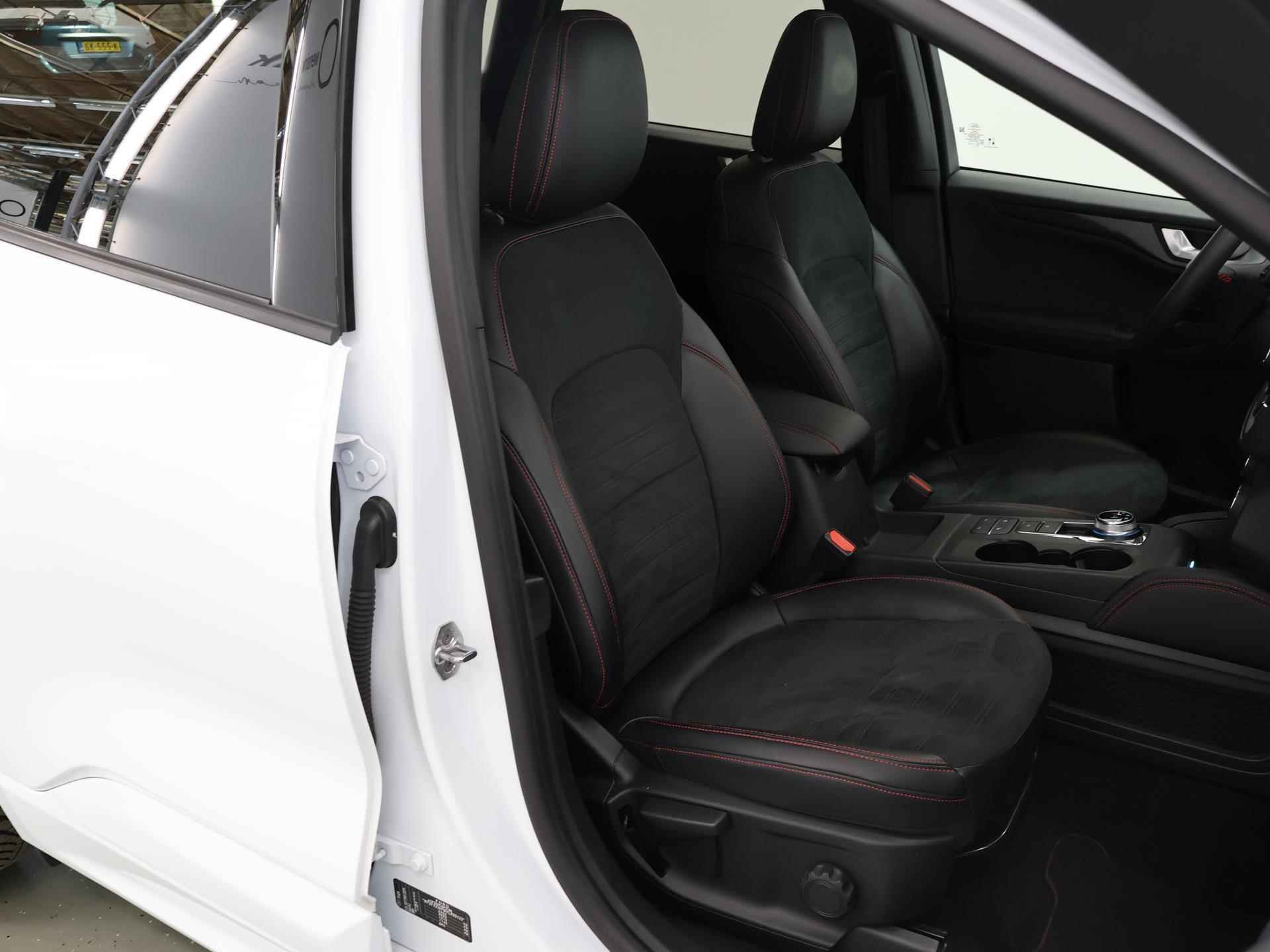 Ford Kuga 2.5 PHEV ST-Line X | Adaptive Cruise Control | Winterpack | Adaptive LED koplampen | B&O Premium Audio | - 11/46