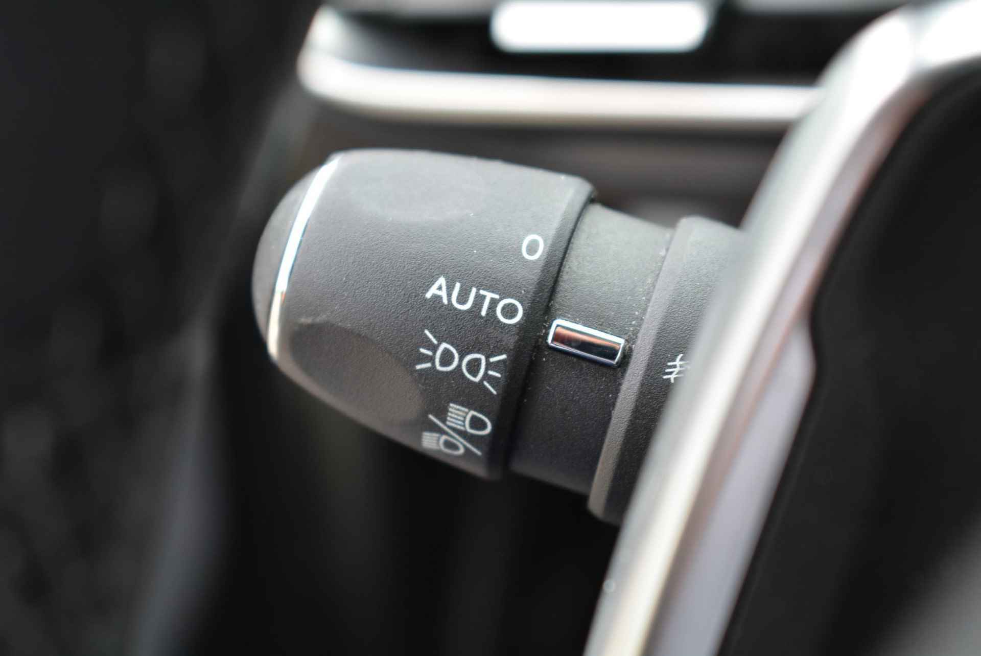 Peugeot 3008 PureTech 130pk EAT6 Allure | 12 MAANDEN GARANTIE | NAVIGATIE | - 44/55
