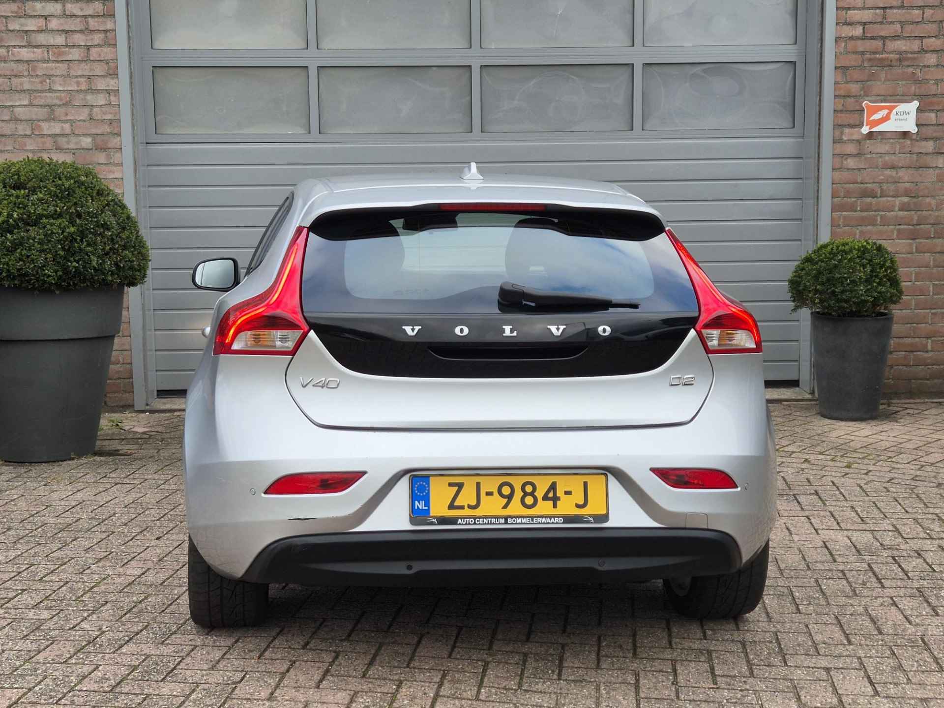 Volvo V40 2.0 D2 Momentum € 584 Rest BPM, Set extra velgen inclusief. - 11/23