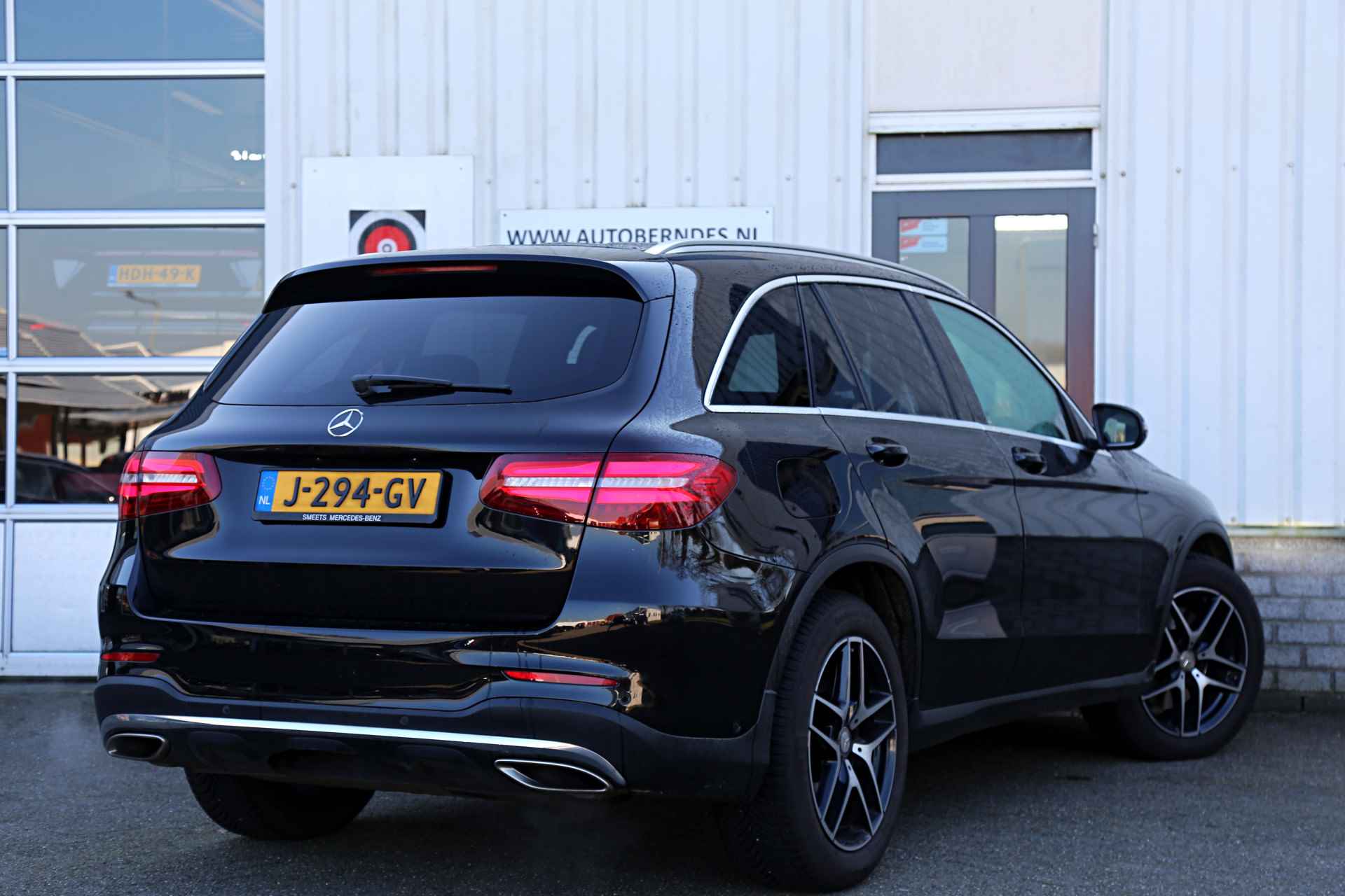 Mercedes-Benz GLC 250 4MATIC AMG*Perfect Onderh.*Elek. Trekhaak/Burmester/Sfeer/Camera/Elek. Klep/Half Leder/Stoelverw./LED/Cruise-Control/Climate - 2/12