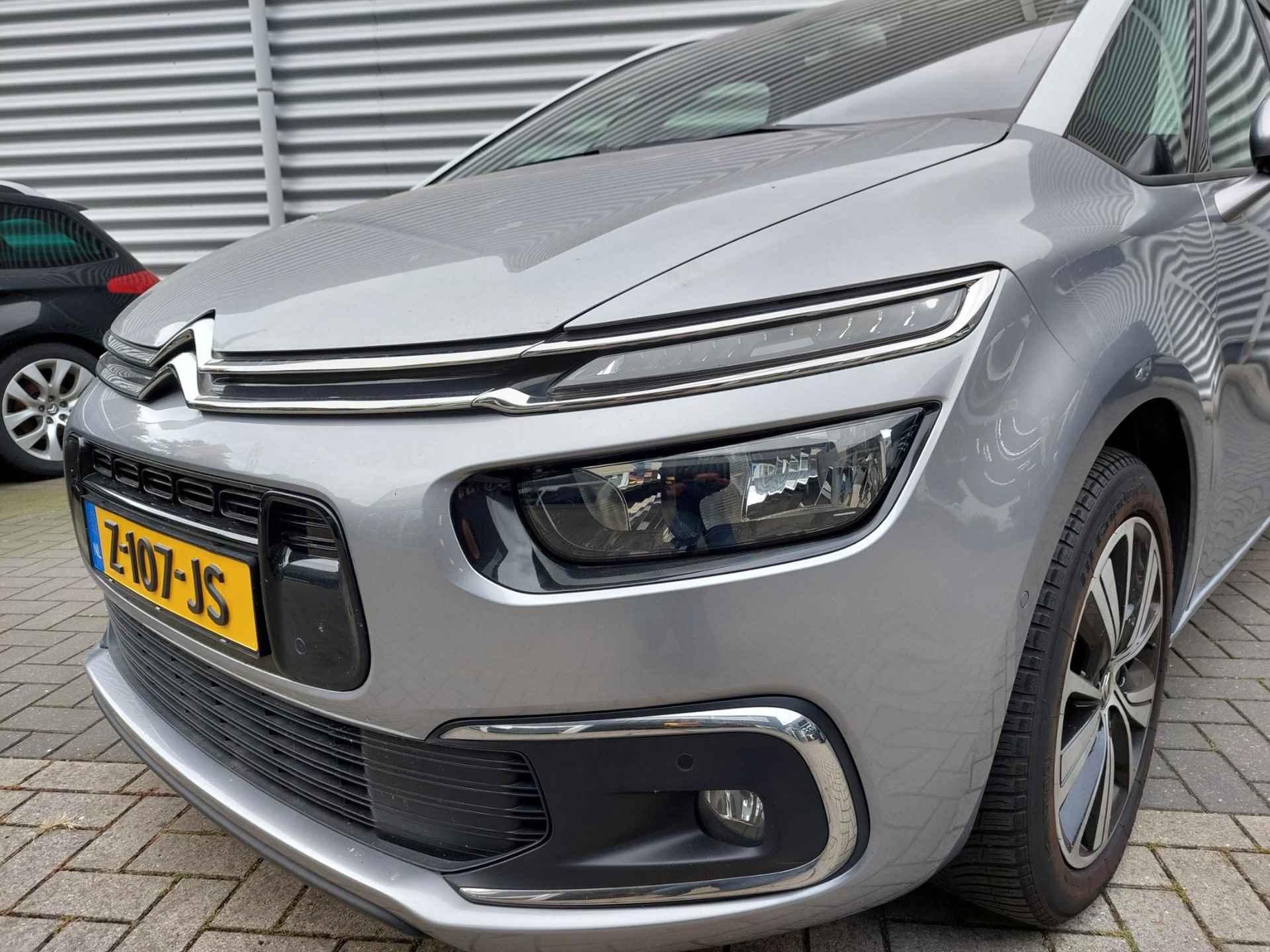 Citroen Grand C4 Picasso 1.6 165 pk Shine Automaat 7p. Trekhaak - 36/39