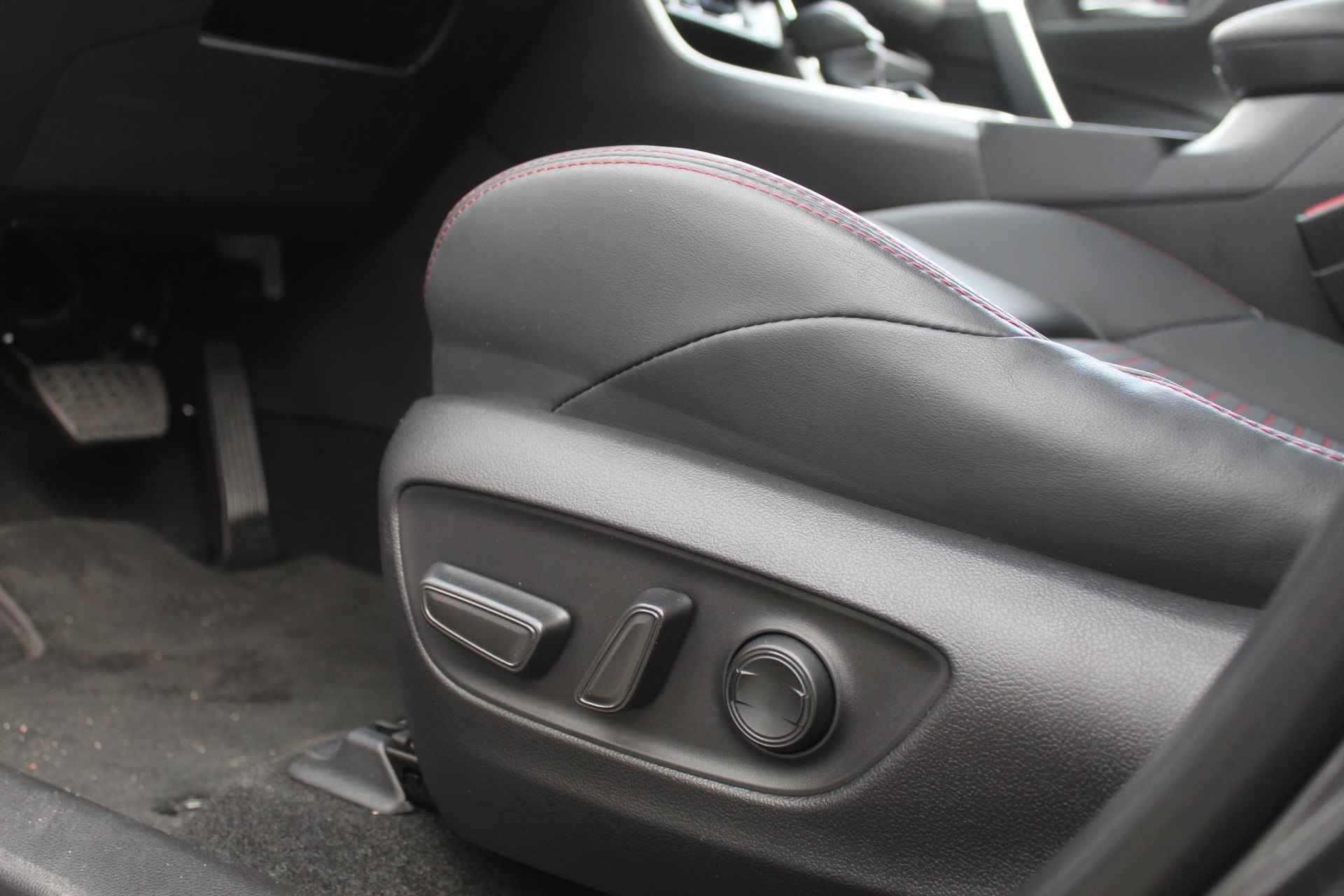 Suzuki Across 2.5 Plug-in Hybrid Style | Carplay | Stoelverwarming | Plug In |  Bereik 70+ km | 306 pk | - 29/38