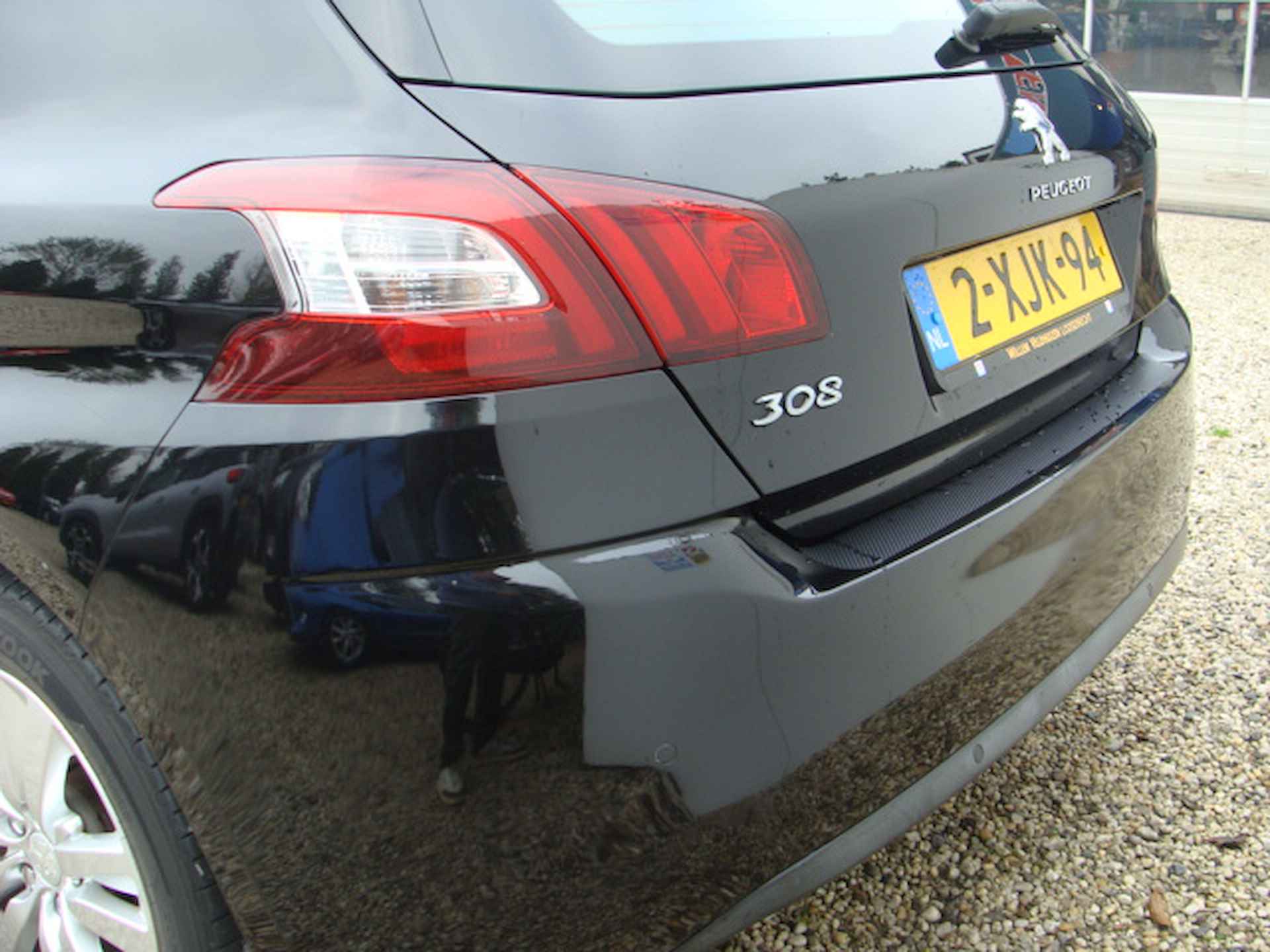 Peugeot 308 1.2 VTi Active  5 drs - 8/24