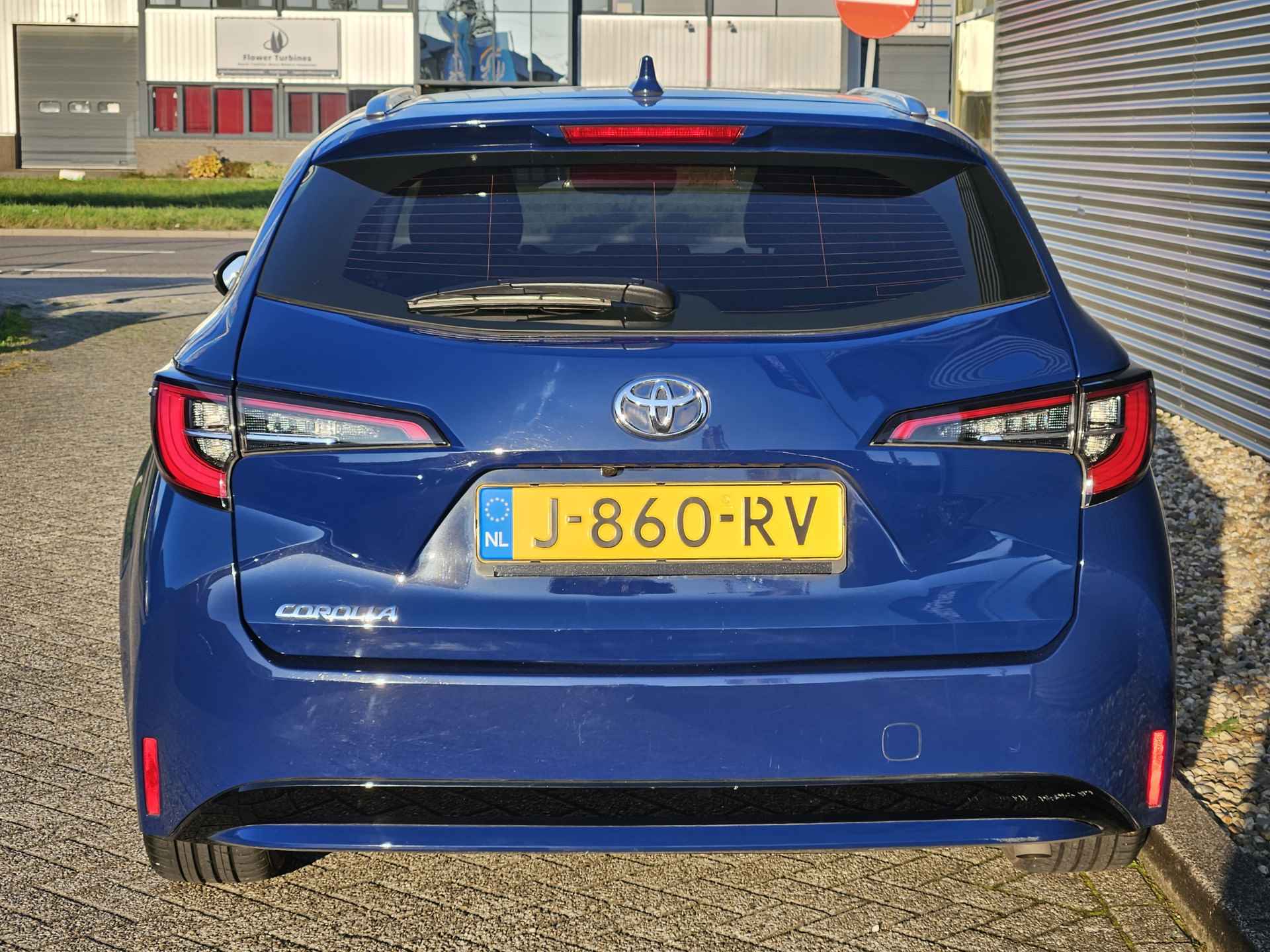 Toyota Corolla Touring Sports 1.2 Turbo Dynamic | Navigatie | Camera | 17 inch Velgen | Climate Control | Cruise Control |Superlage kilometerstand met NAP !! | Lekker Ruime Stationwagon | - 13/36