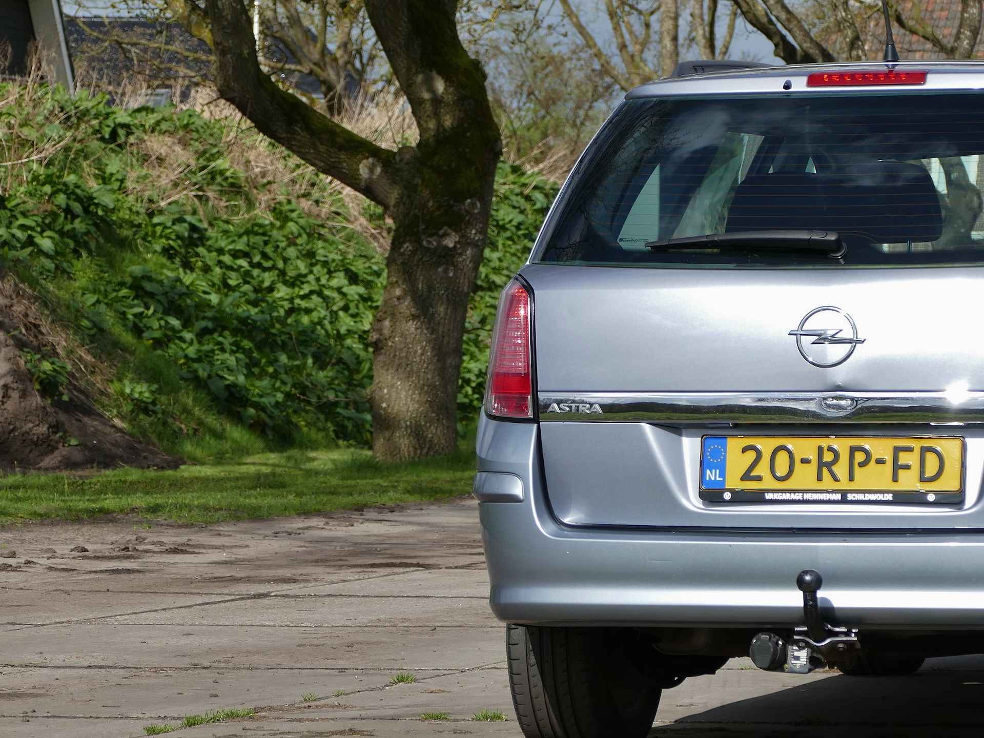 Opel Astra Wagon 1.4 Enjoy | trekhaak | airco - 30/37