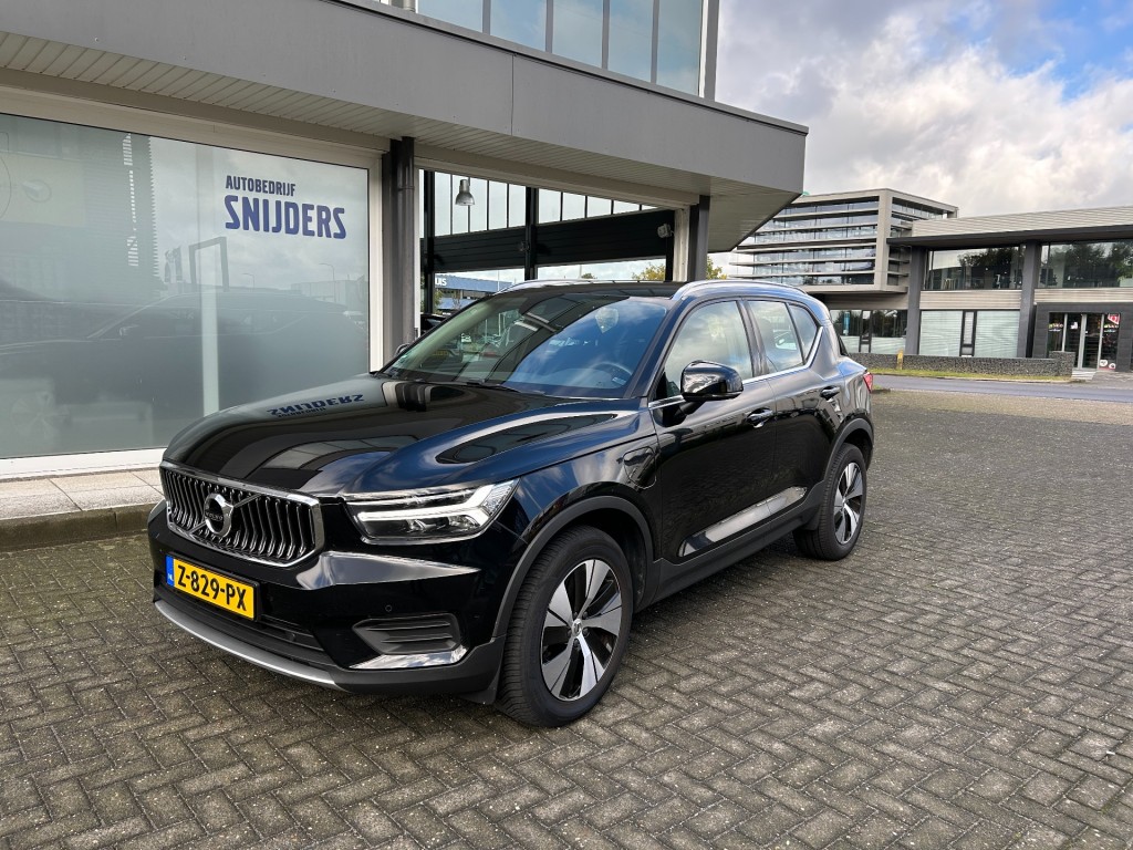 VOLVO Xc40 T4 Recharge Inscription Expression Automaat