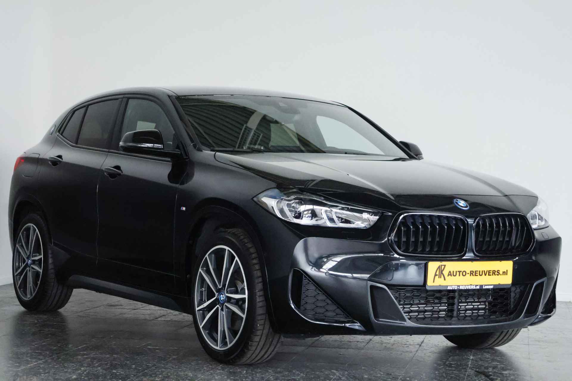 BMW X2 xDrive25e M-Sport / HUD / Leder / Pilot assist / CarPlay / HarmanKardon - 4/30