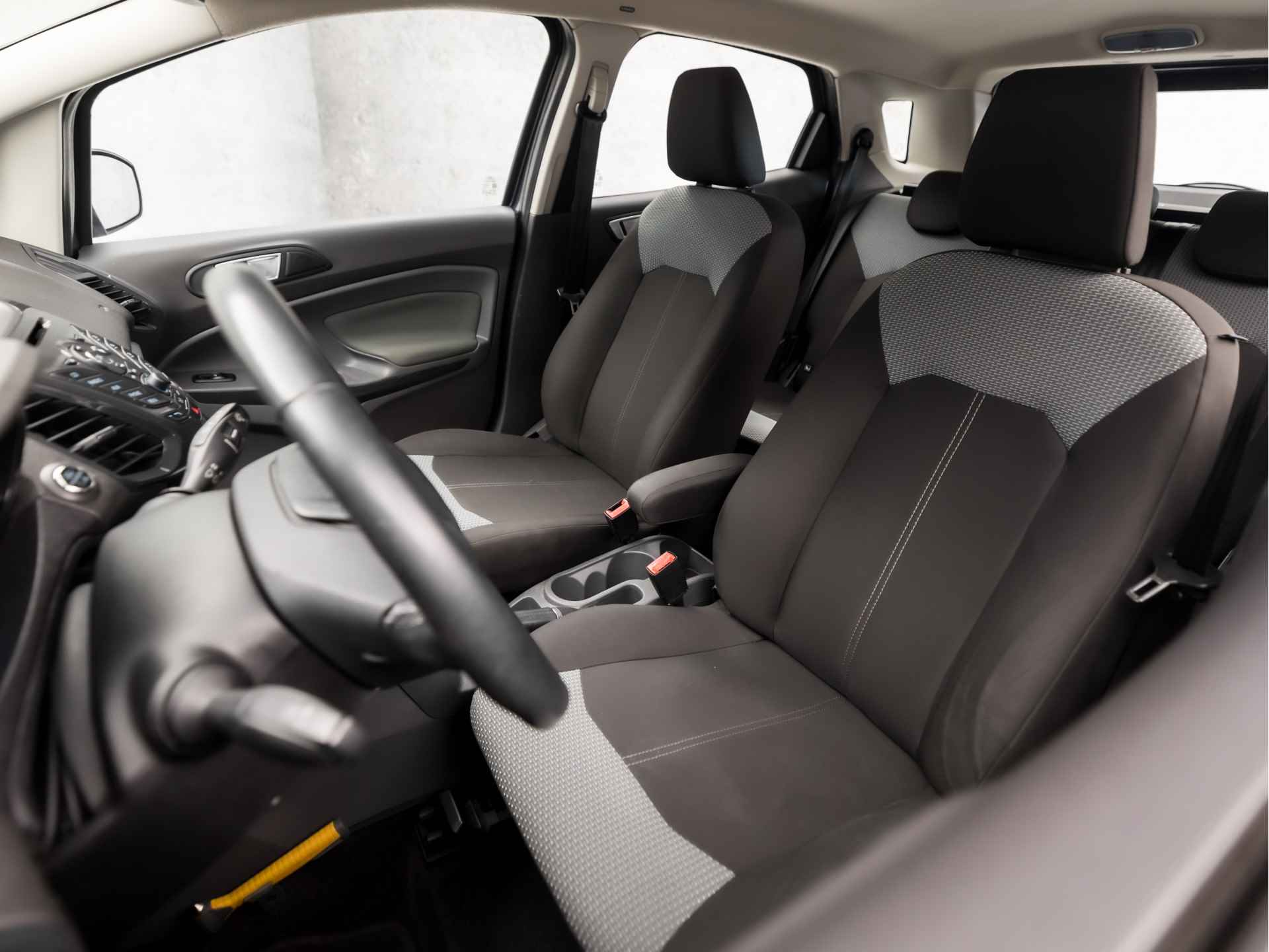 Ford EcoSport 1.0 EcoBoost Titanium Sport (NAVIGATIE, CLIMATE, CRUISE, PARKEERSENSOREN, SPORTSTOELEN, LM VELGEN, KEYLESS, NIEUWE APK, NIEUWSTAAT) - 13/36