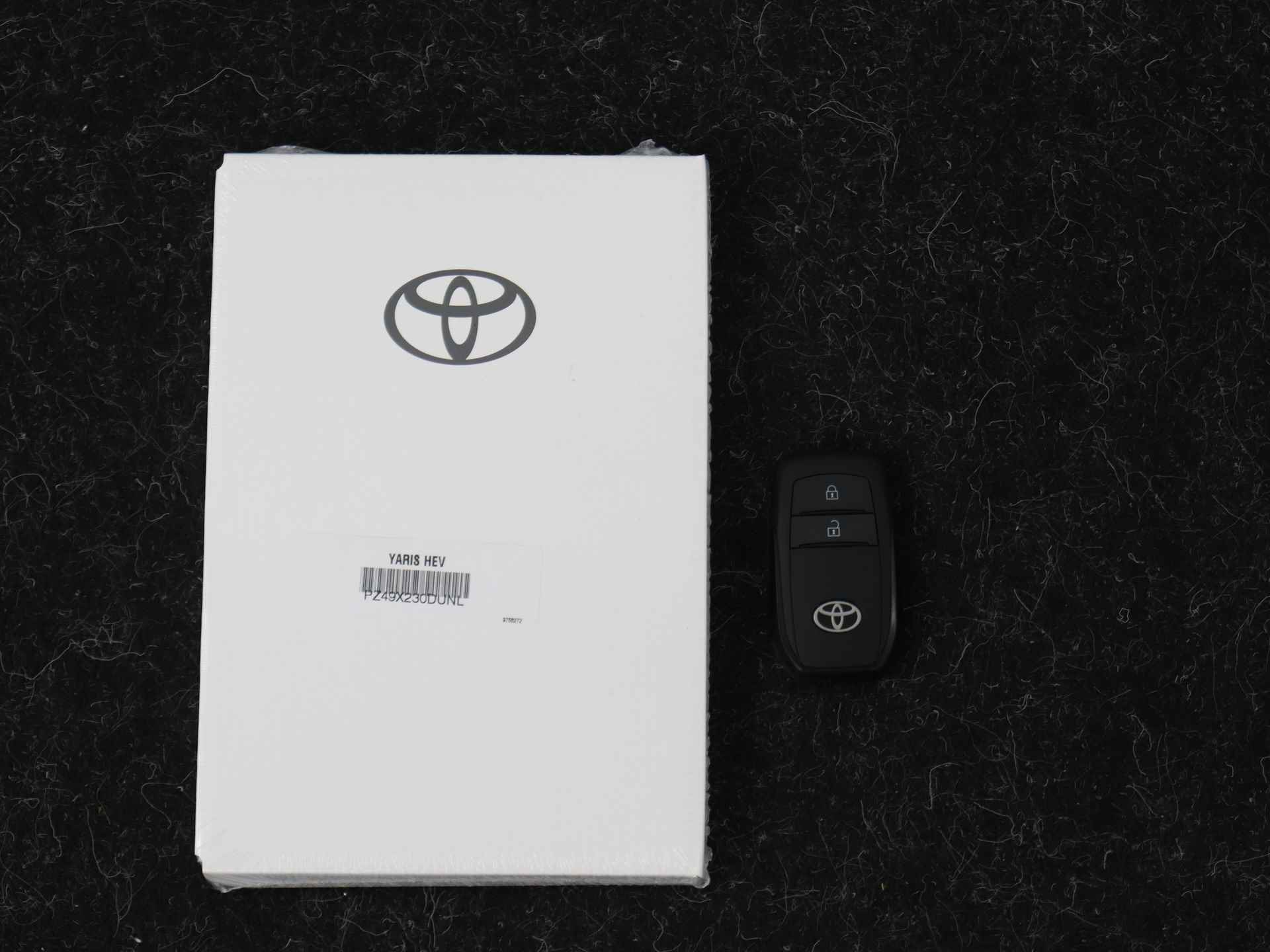 Toyota Yaris Hybrid 115 First Edition | Modeljaar 2024 | Direct Leverbaar | - 12/40