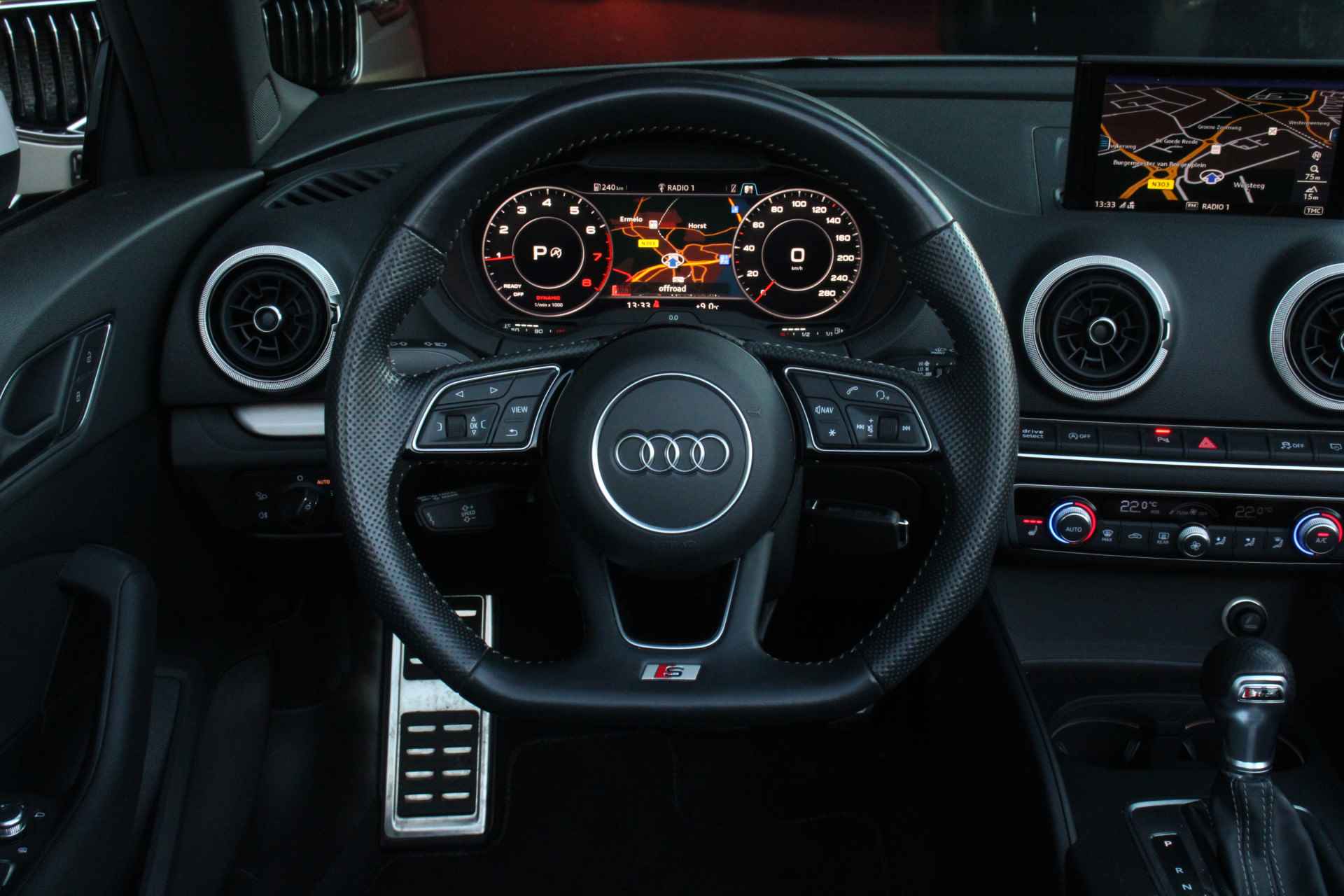 Audi A3 Cabriolet 1.5 TFSI CoD Sport S Line Edition | Virtual Cockpit | Stoelverwarming | Park Assist | Cruise Control - 15/33